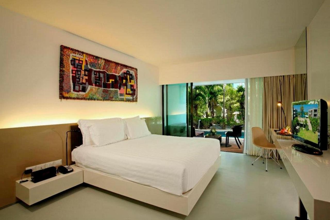 B-Lay Tong Phuket
