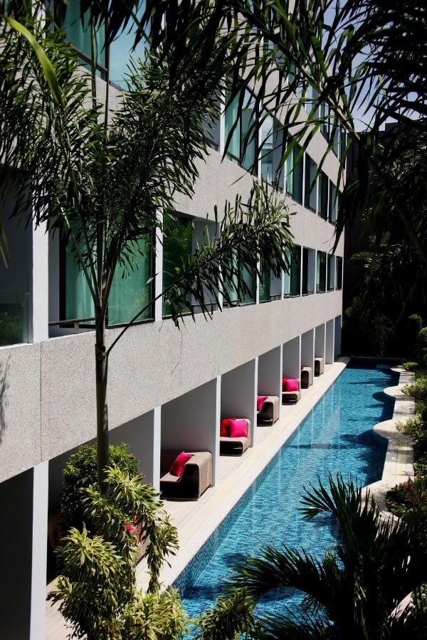 B-Lay Tong Phuket