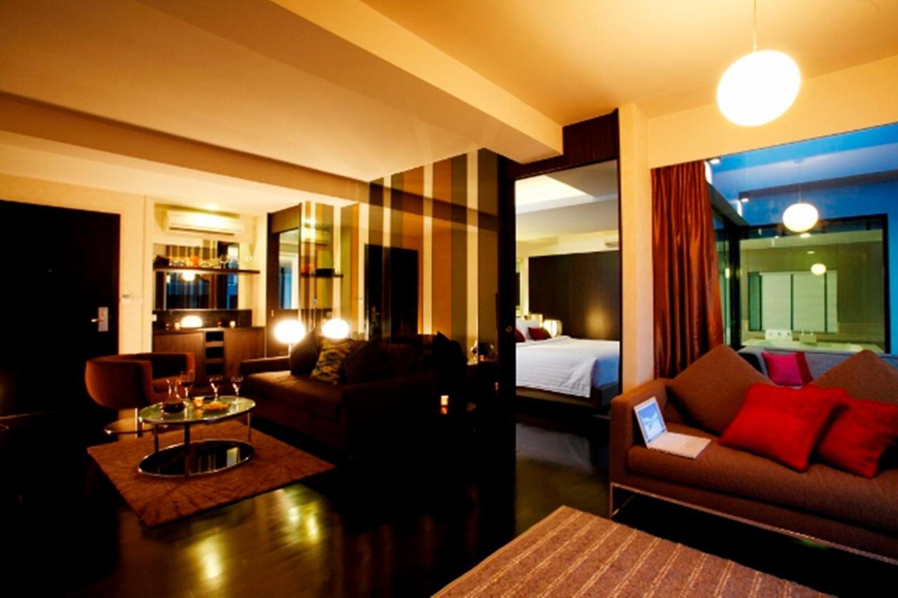 B-Lay Tong Phuket