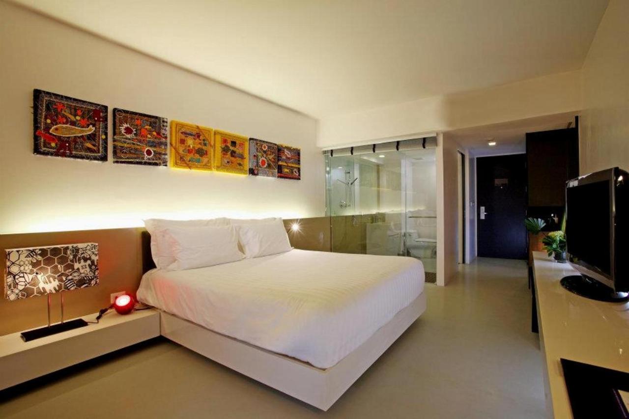 B-Lay Tong Phuket