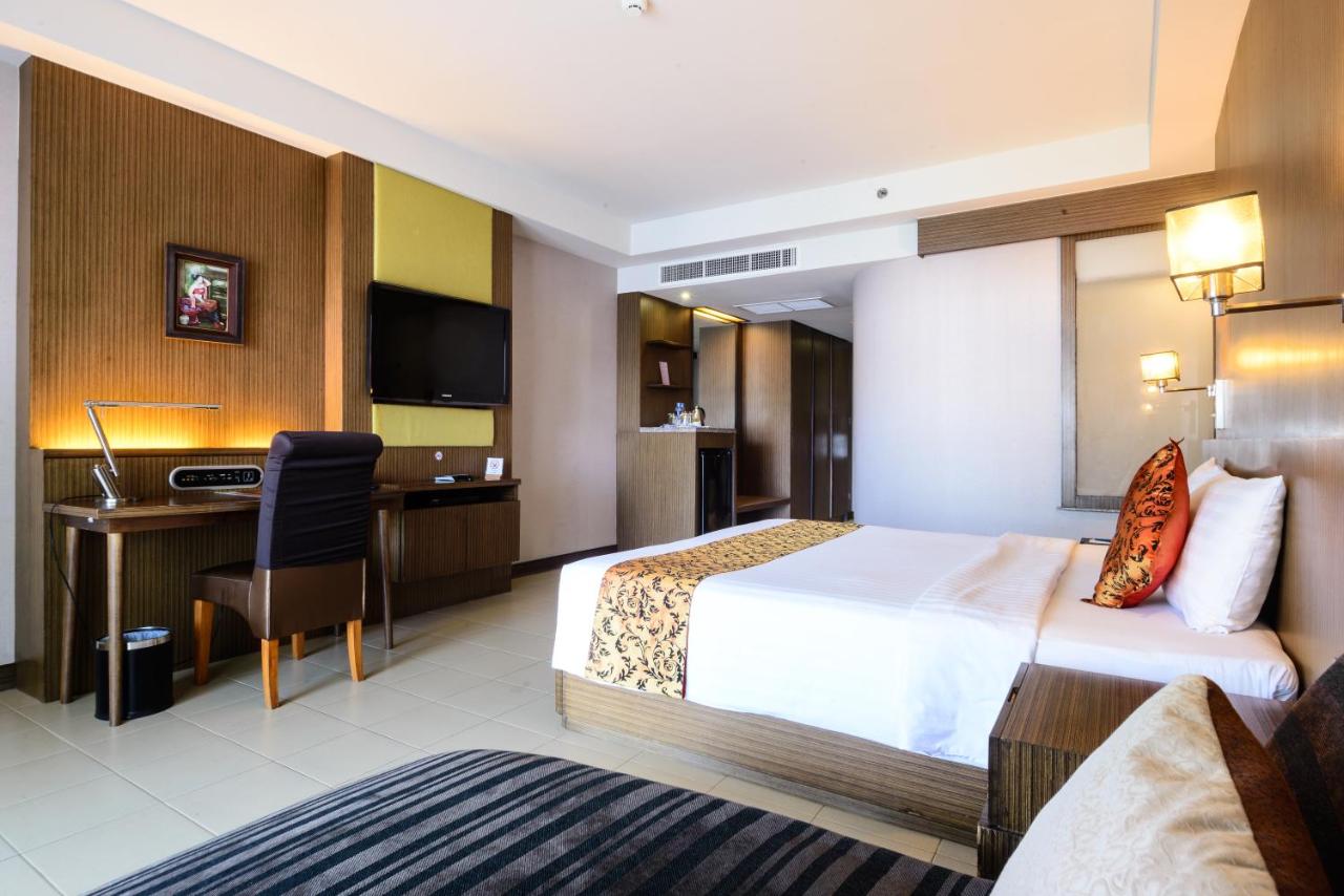 Blue Ocean Resort