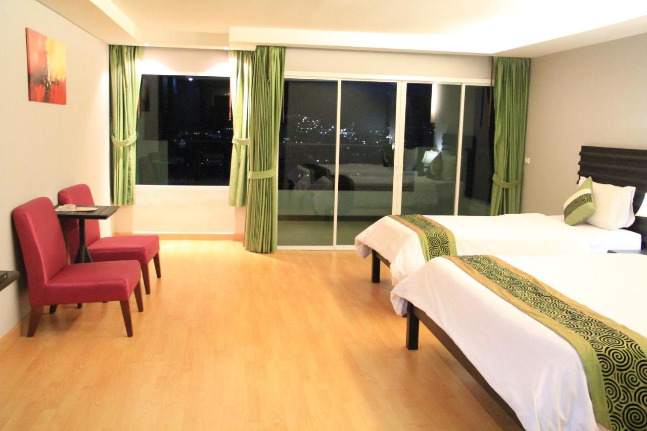 Casa Del M Resort