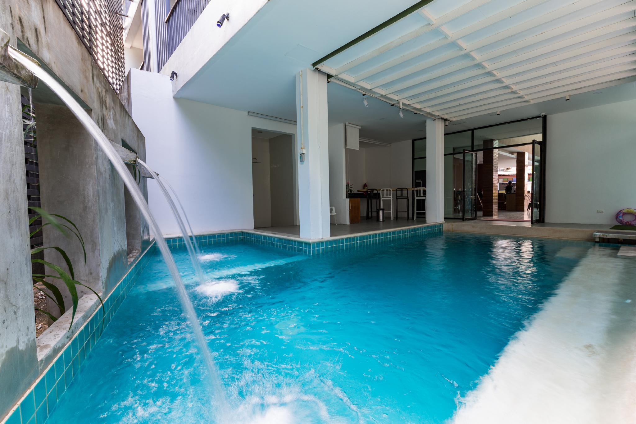 Moxi Boutique Hotel