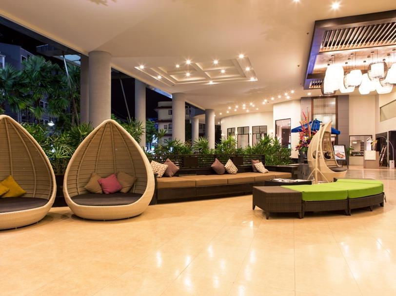 Deevana Plaza Phuket Patong