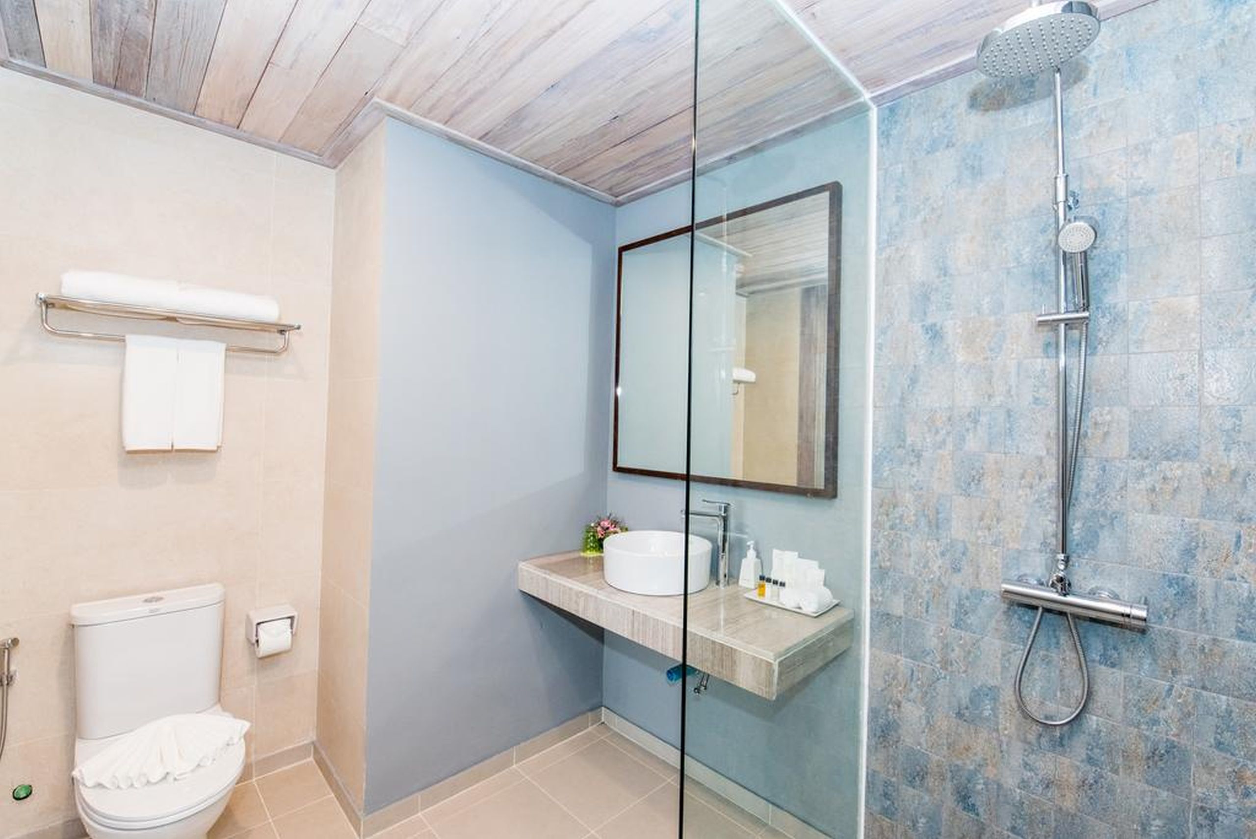 Dinso Resort & Villas Phuket Vignette Collection, an IHG Hotel