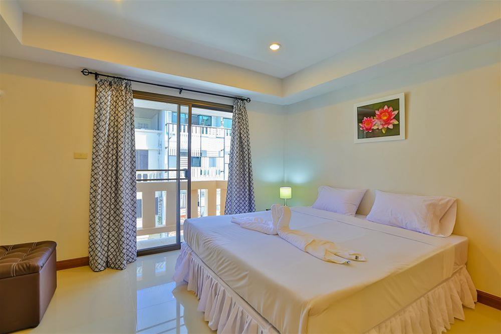 Eing Lay Beach Guesthouse