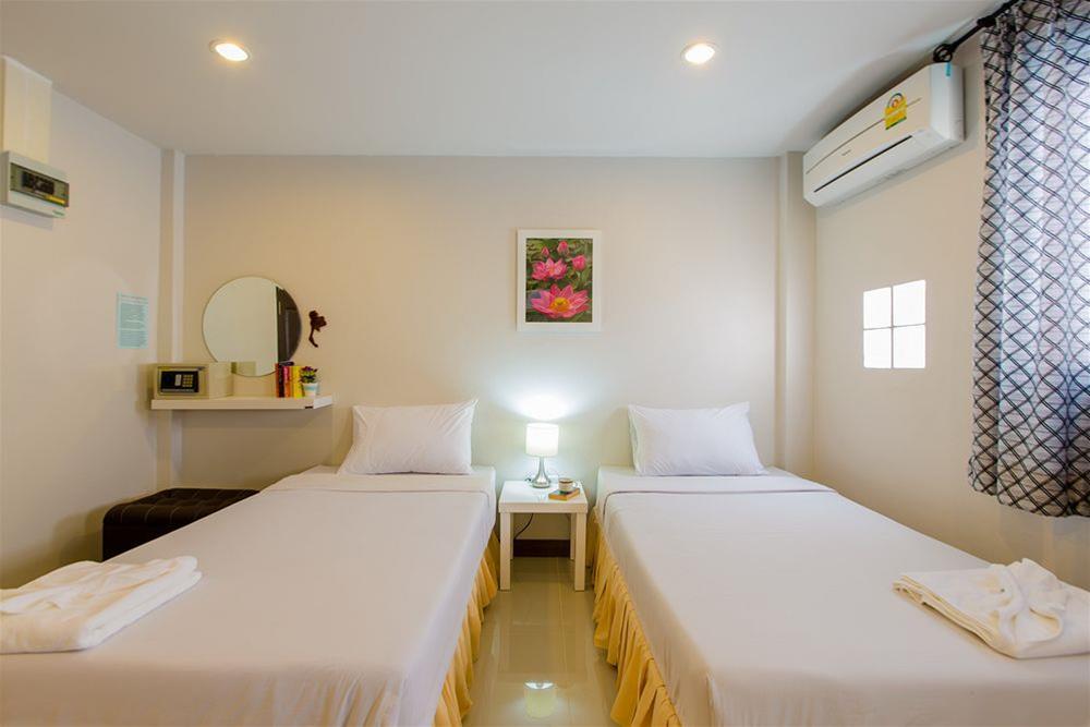 Eing Lay Beach Guesthouse