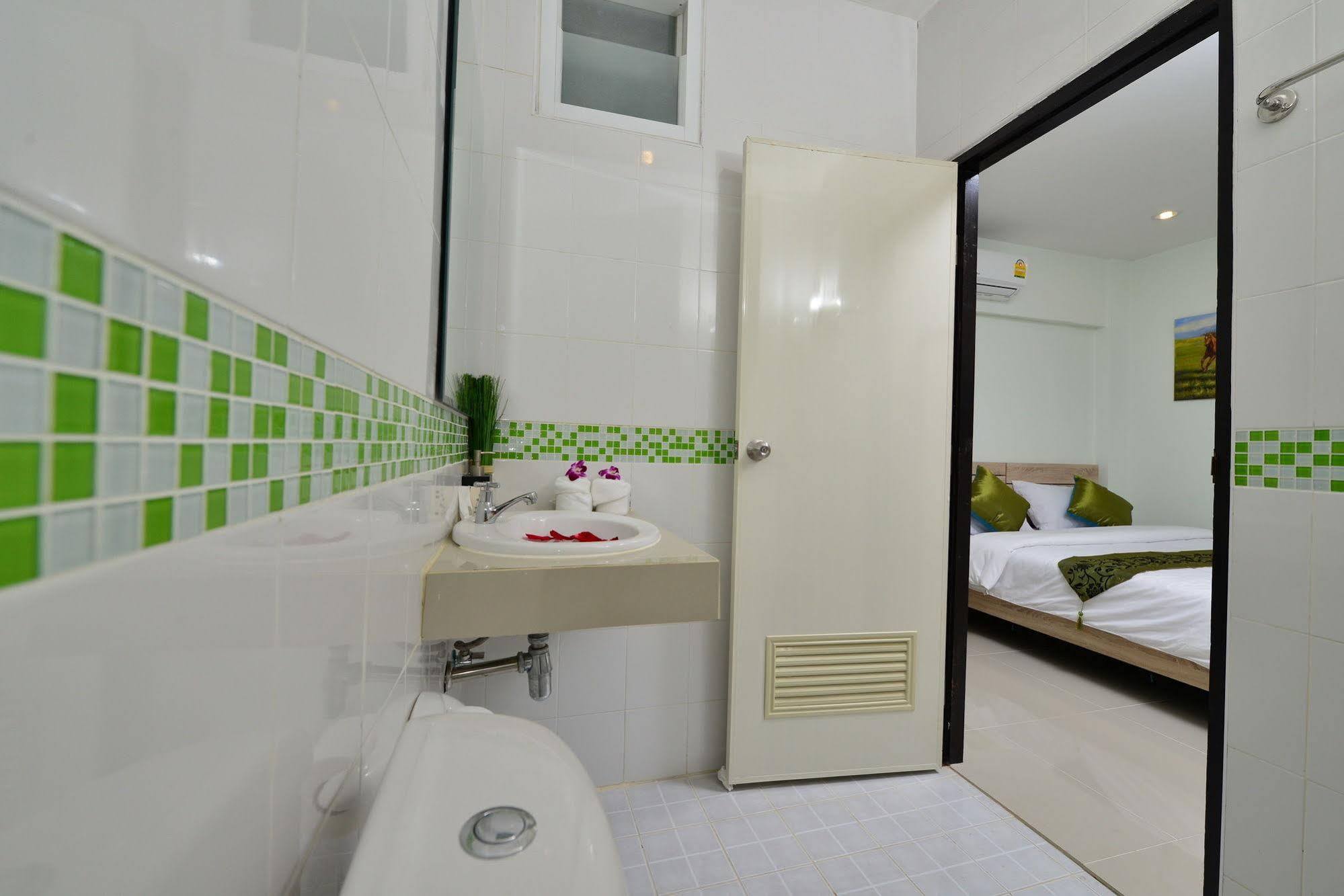 Enrich Boutique Place