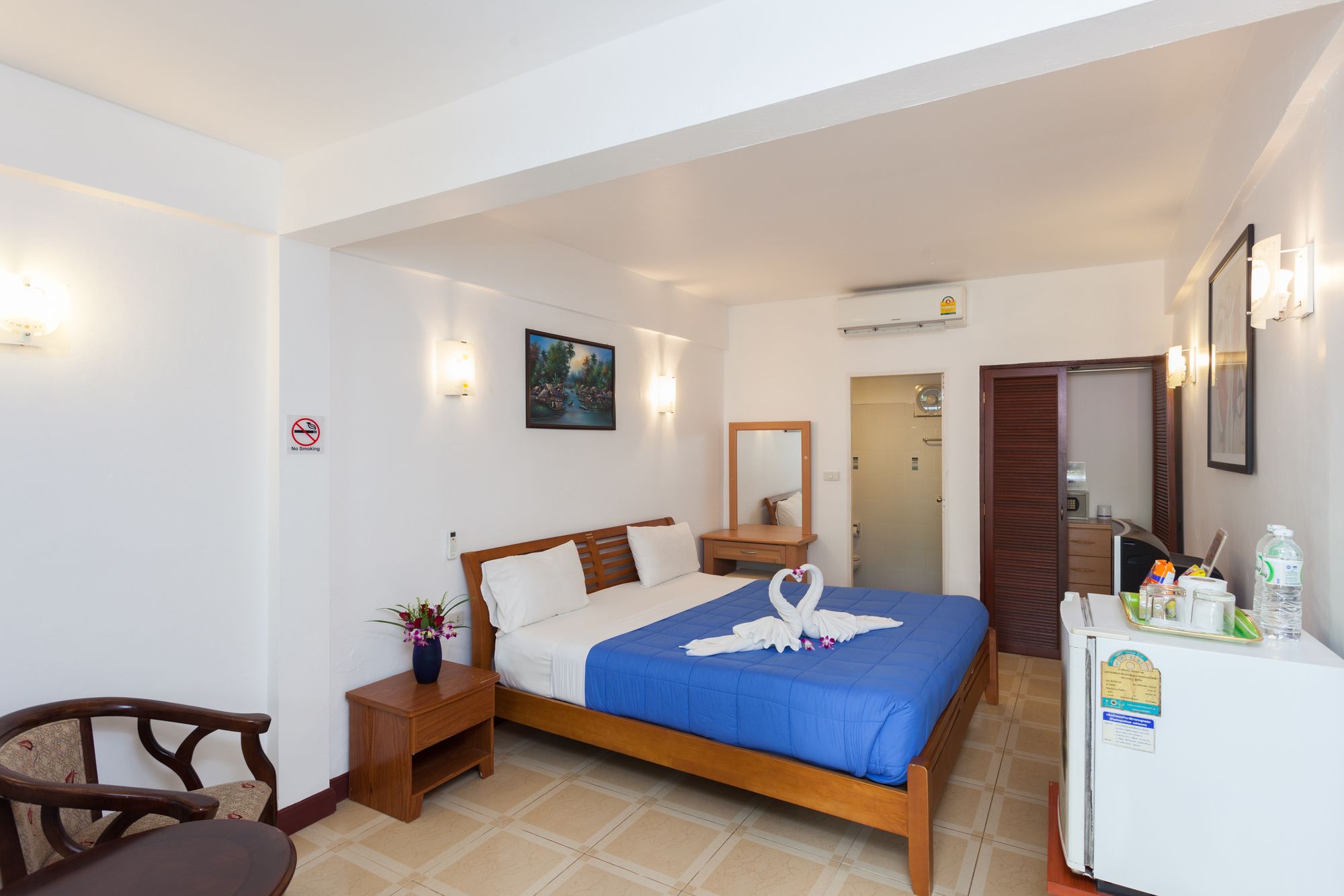 Expat Hotel