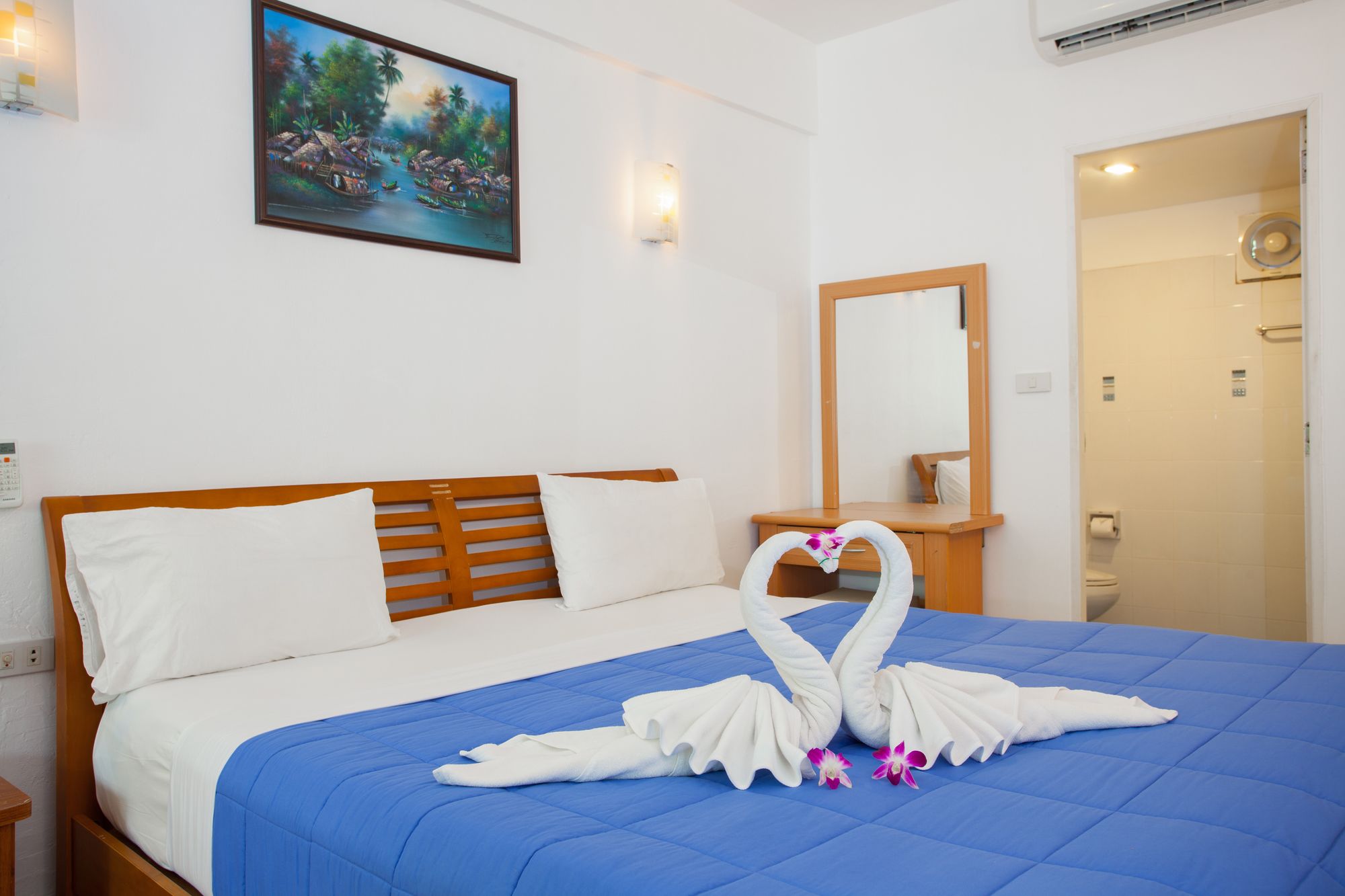Expat Hotel