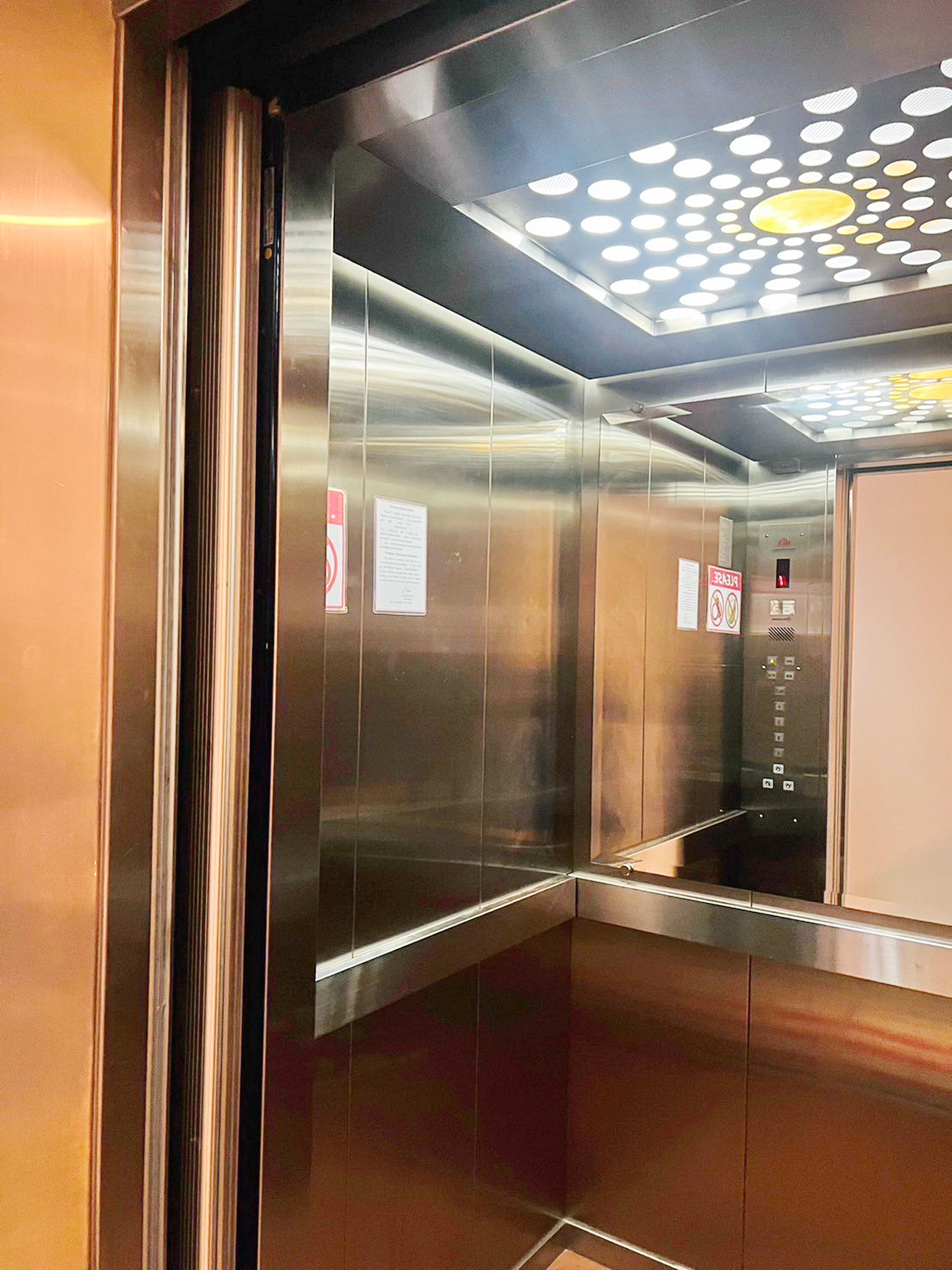 Sunray Beach Hotel Patong