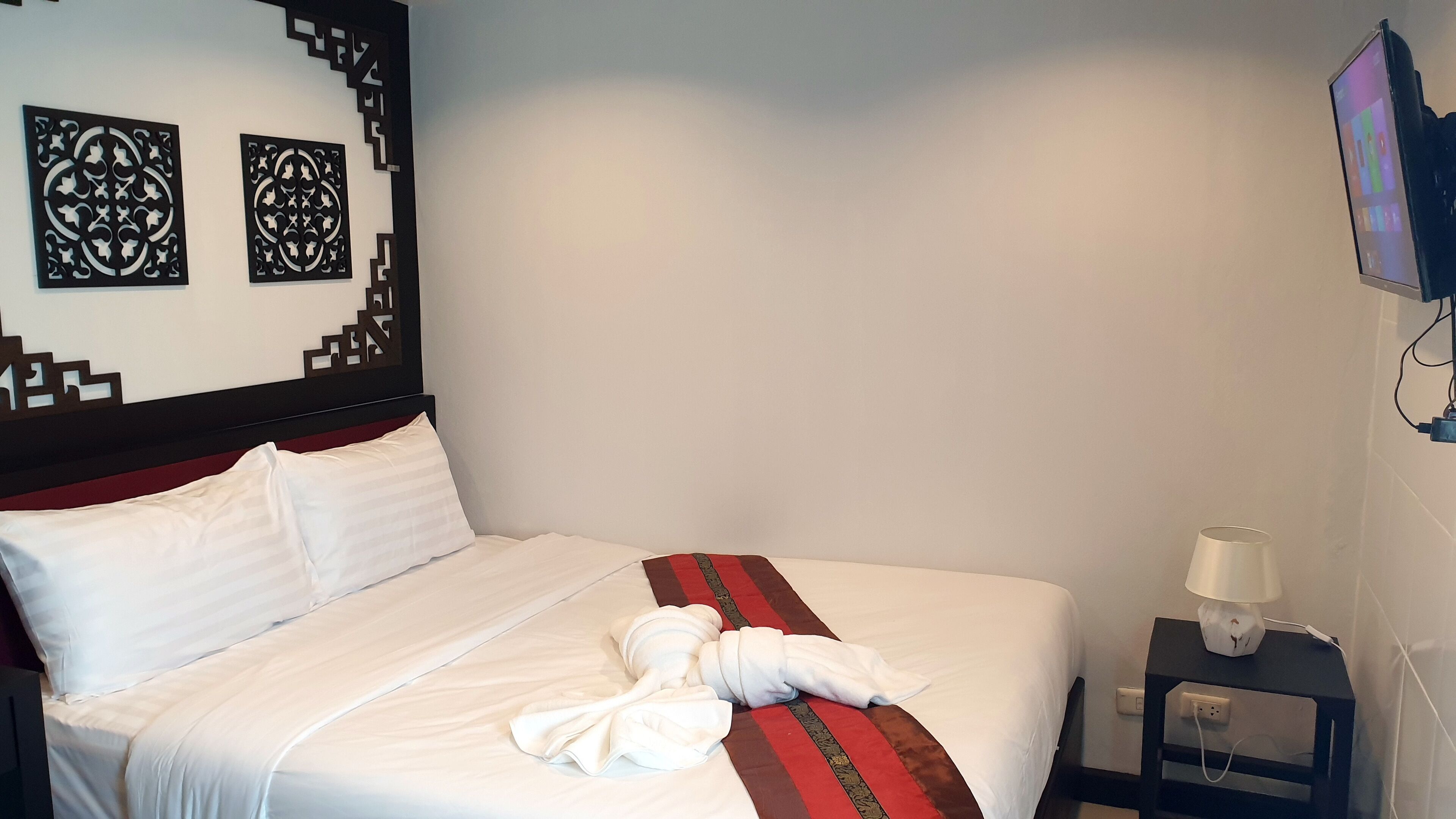 Sunray Beach Hotel Patong