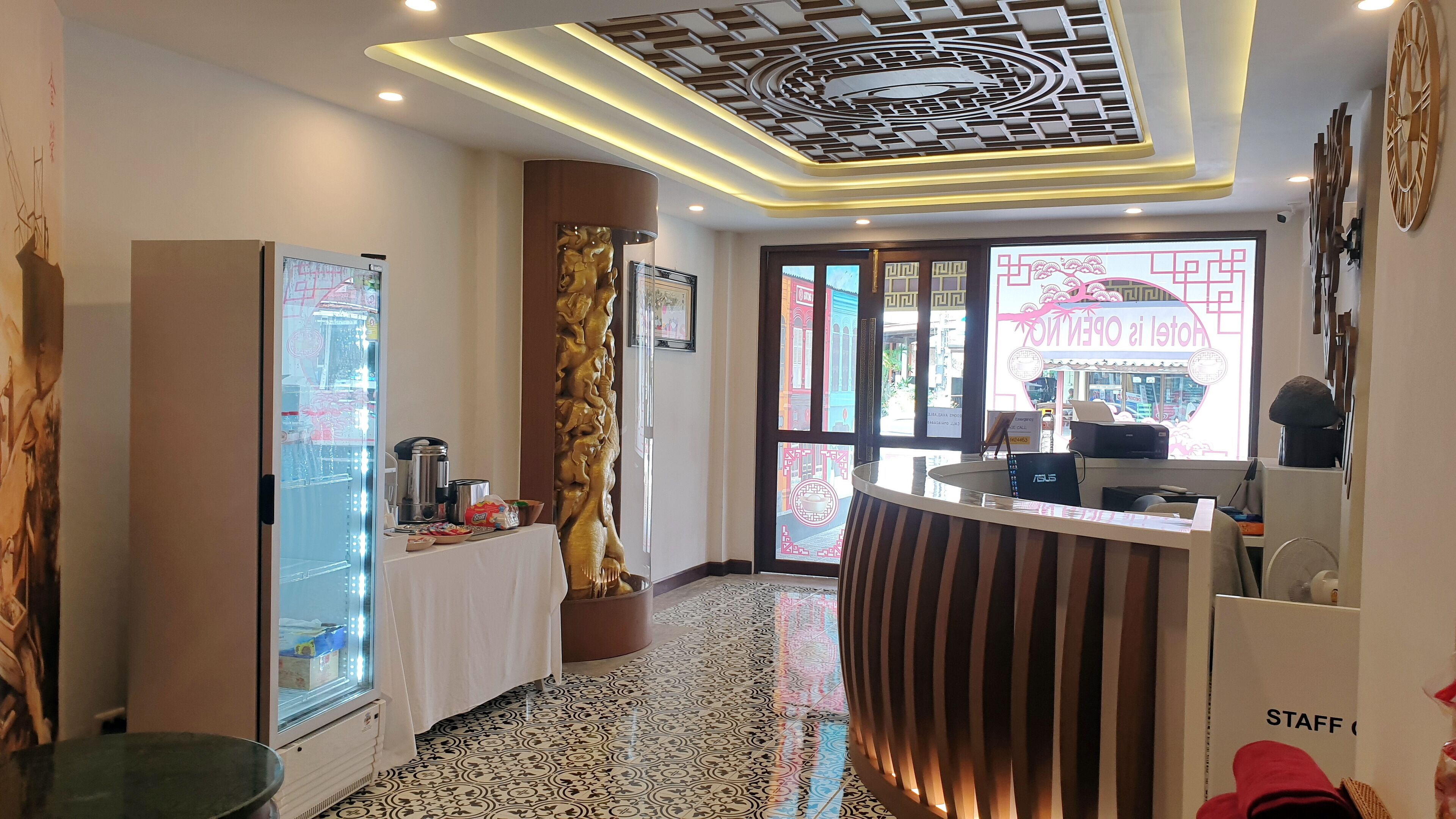 Sunray Beach Hotel Patong