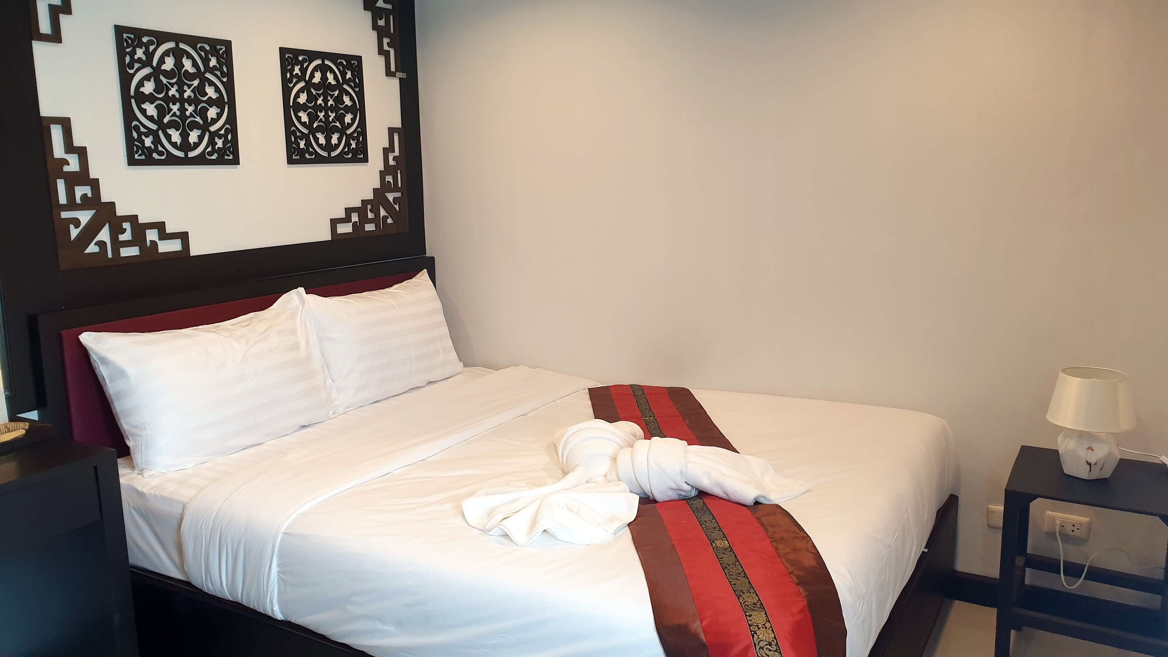 Sunray Beach Hotel Patong