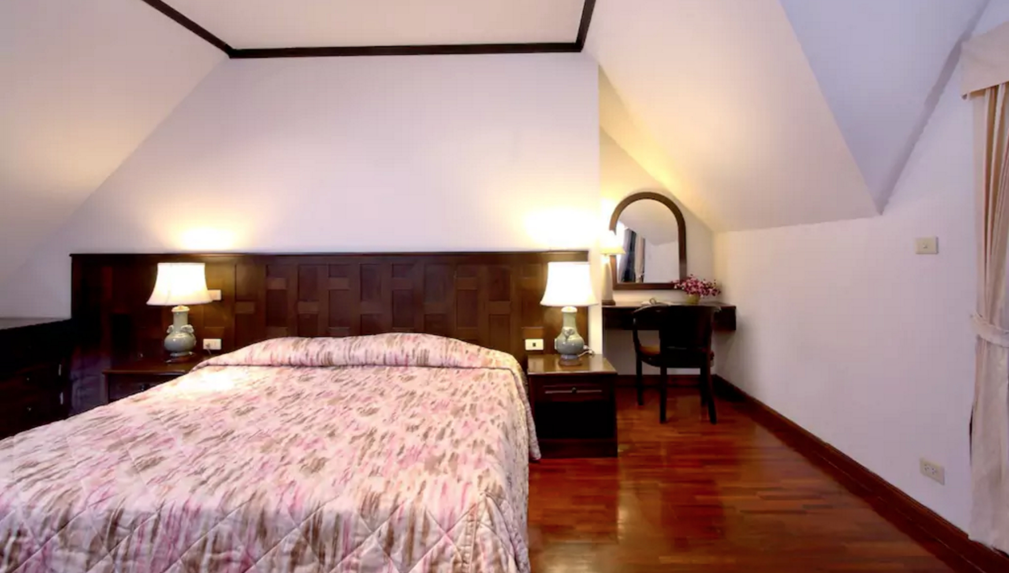 Golden Palms Residence