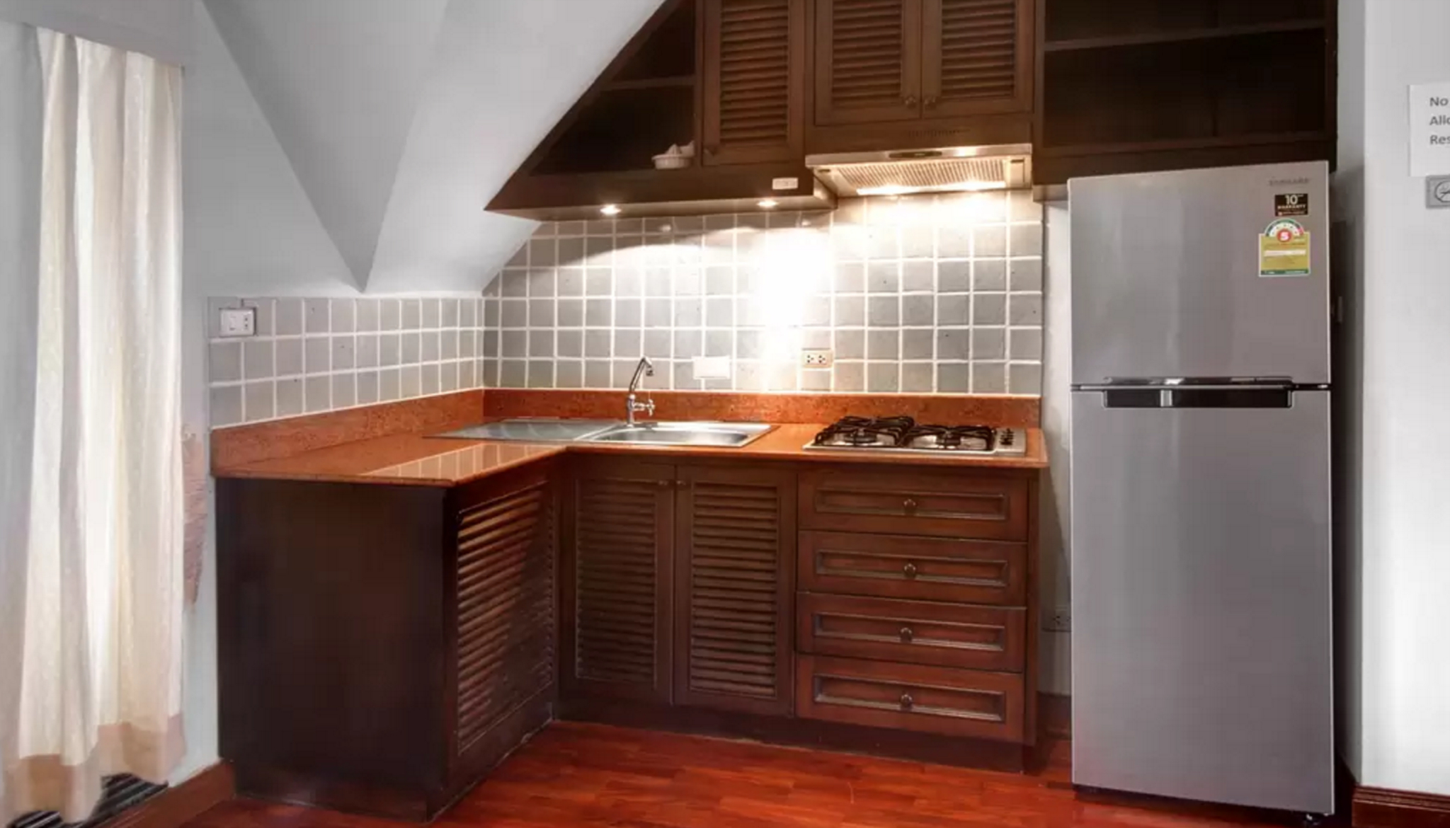 Golden Palms Residence