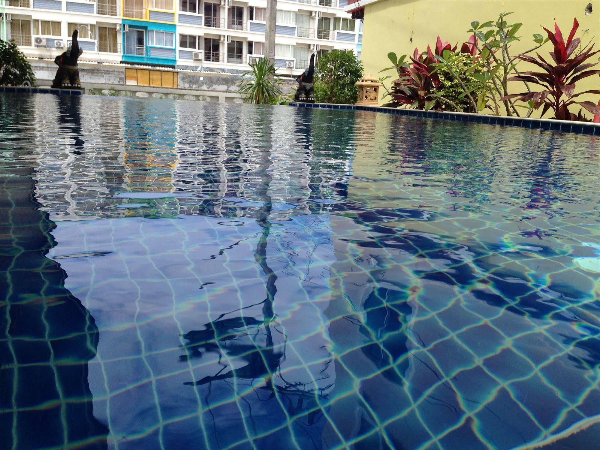 Green Harbor Hotel & Service Apartments