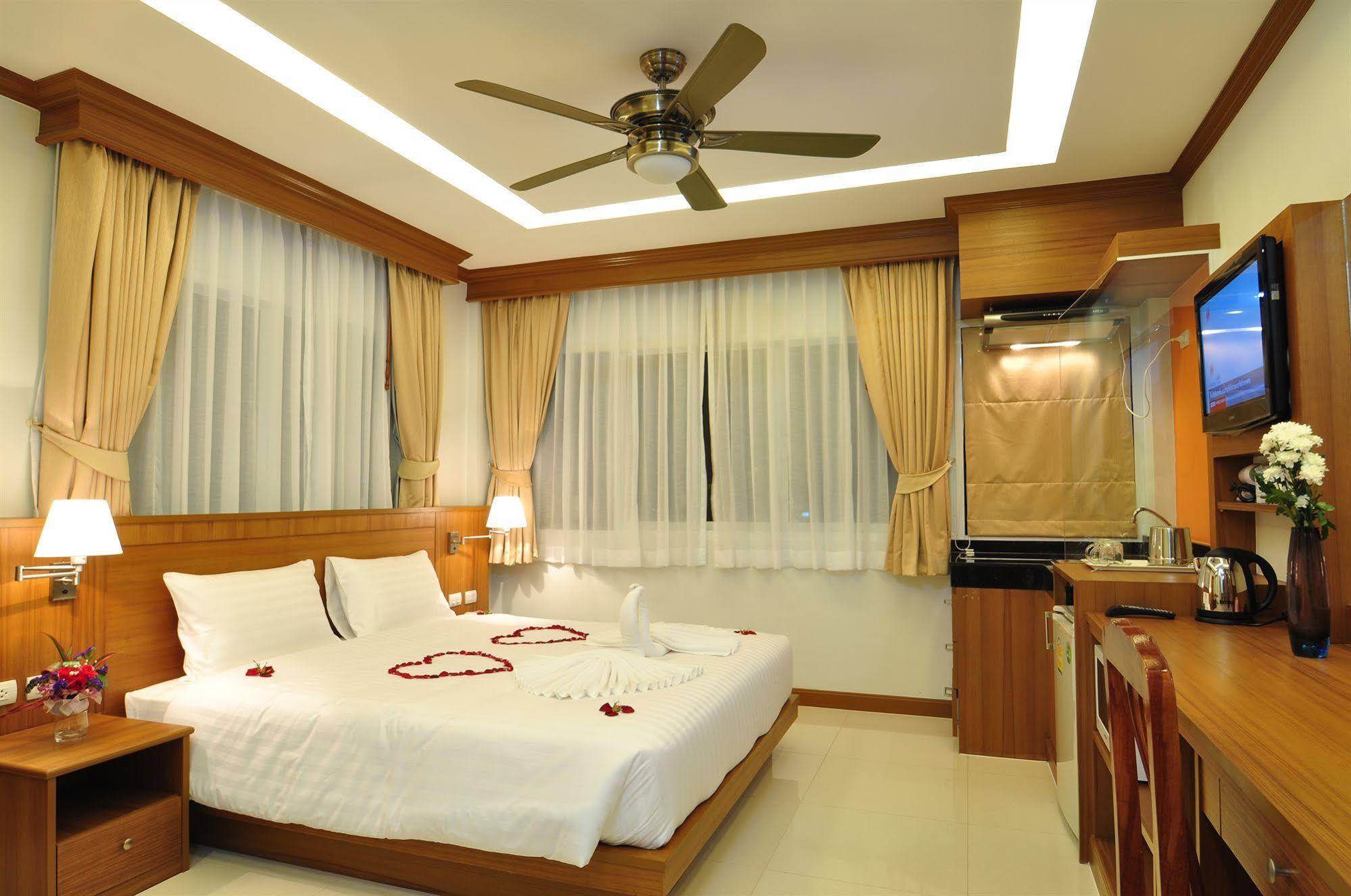 Green Harbor Hotel & Service Apartments