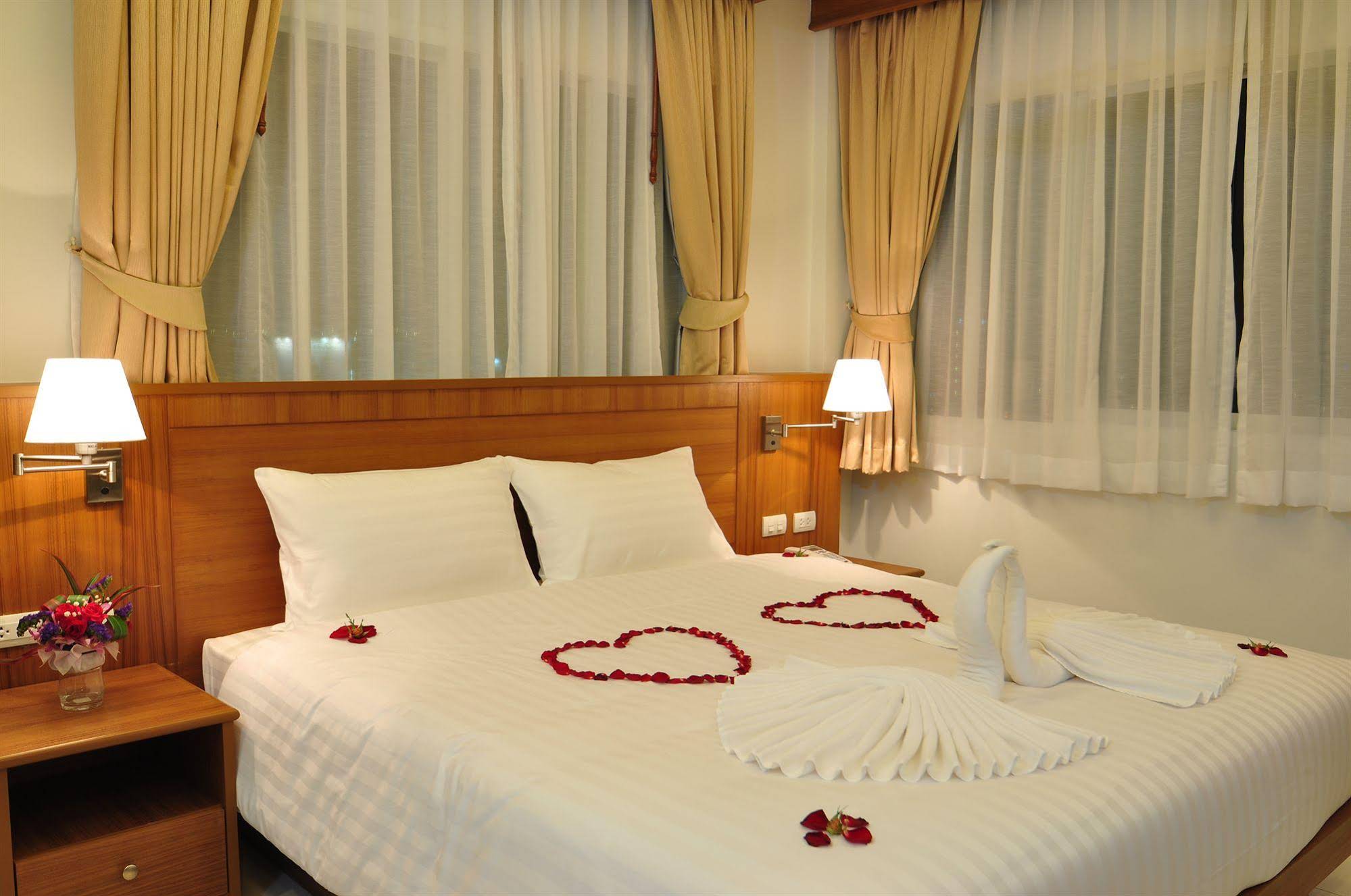Green Harbor Hotel & Service Apartments