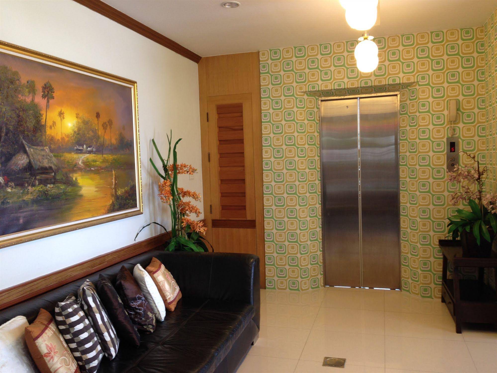 Green Harbor Hotel & Service Apartments
