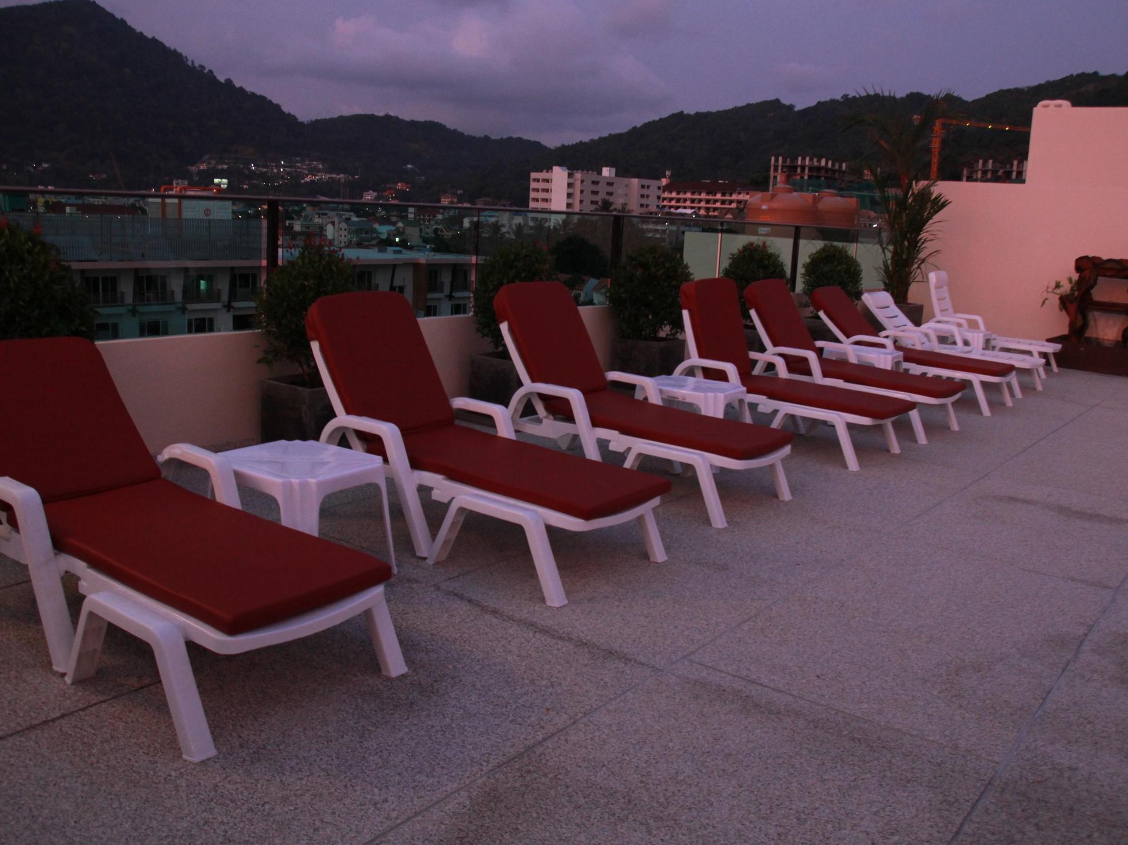 Hemingways Silk Hotel