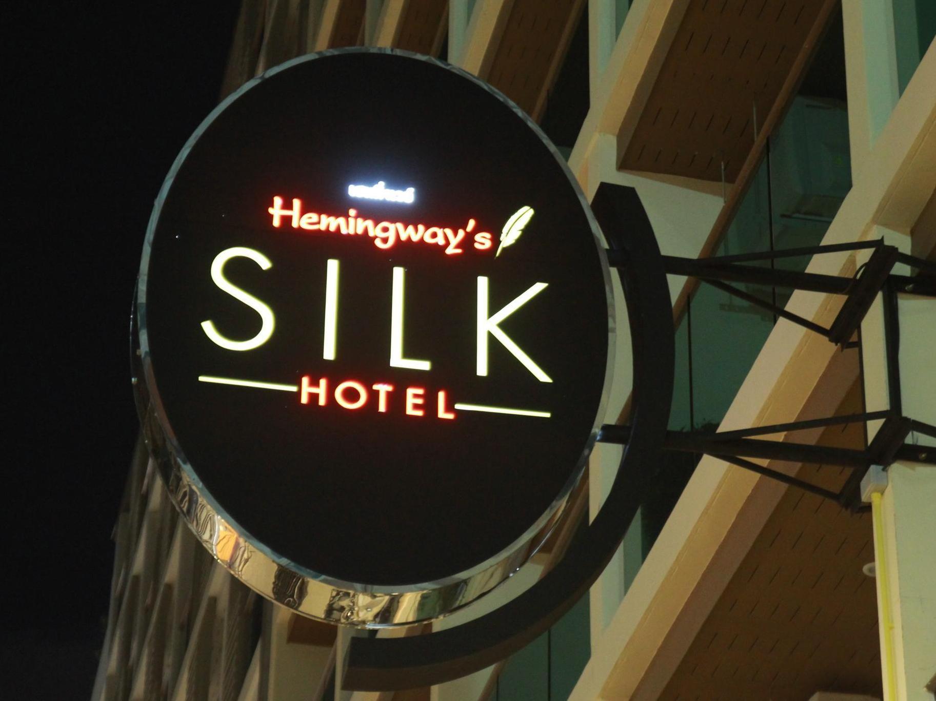 Hemingways Silk Hotel