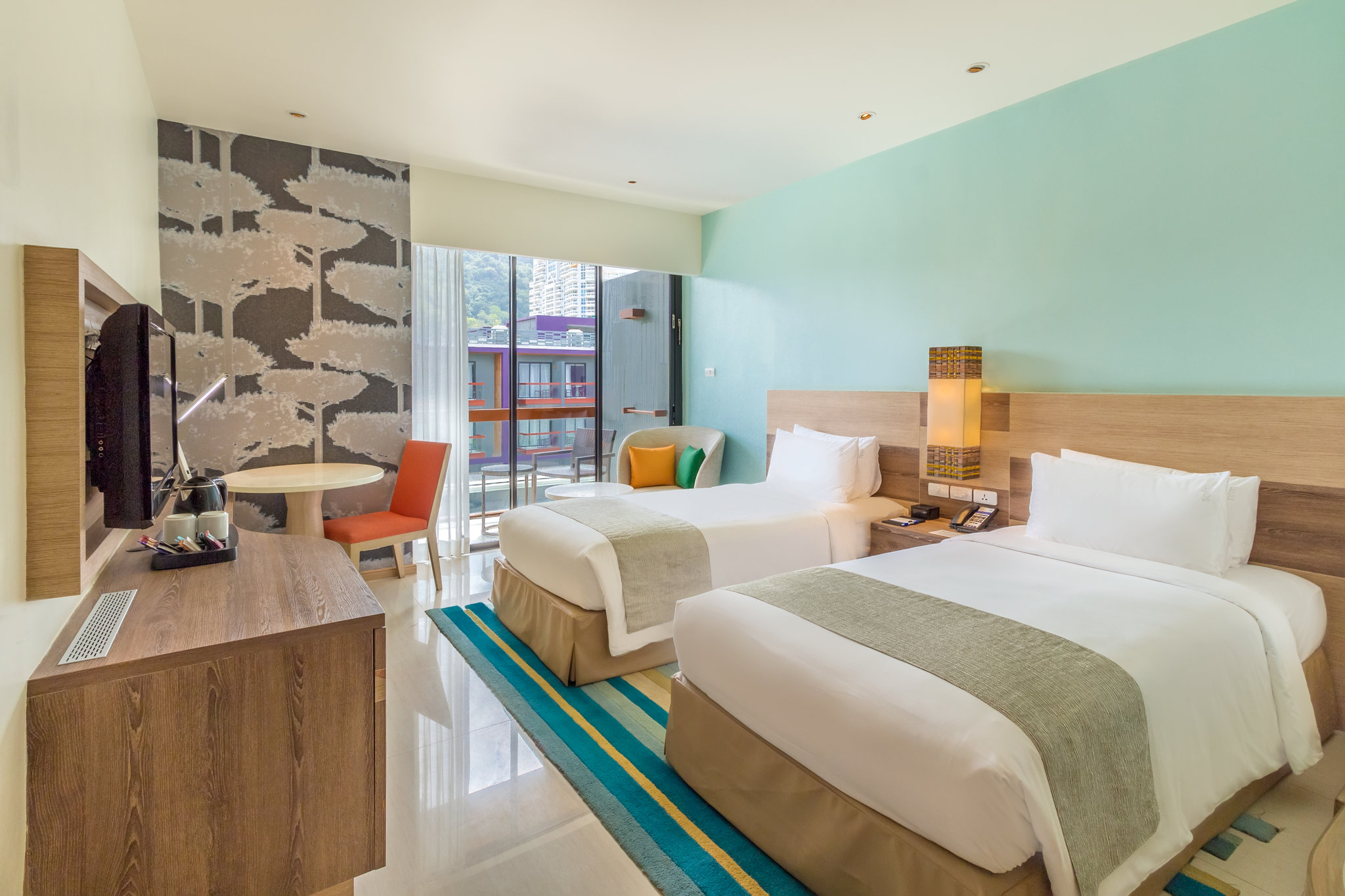 Holiday Inn Express Phuket Patong Beach Central