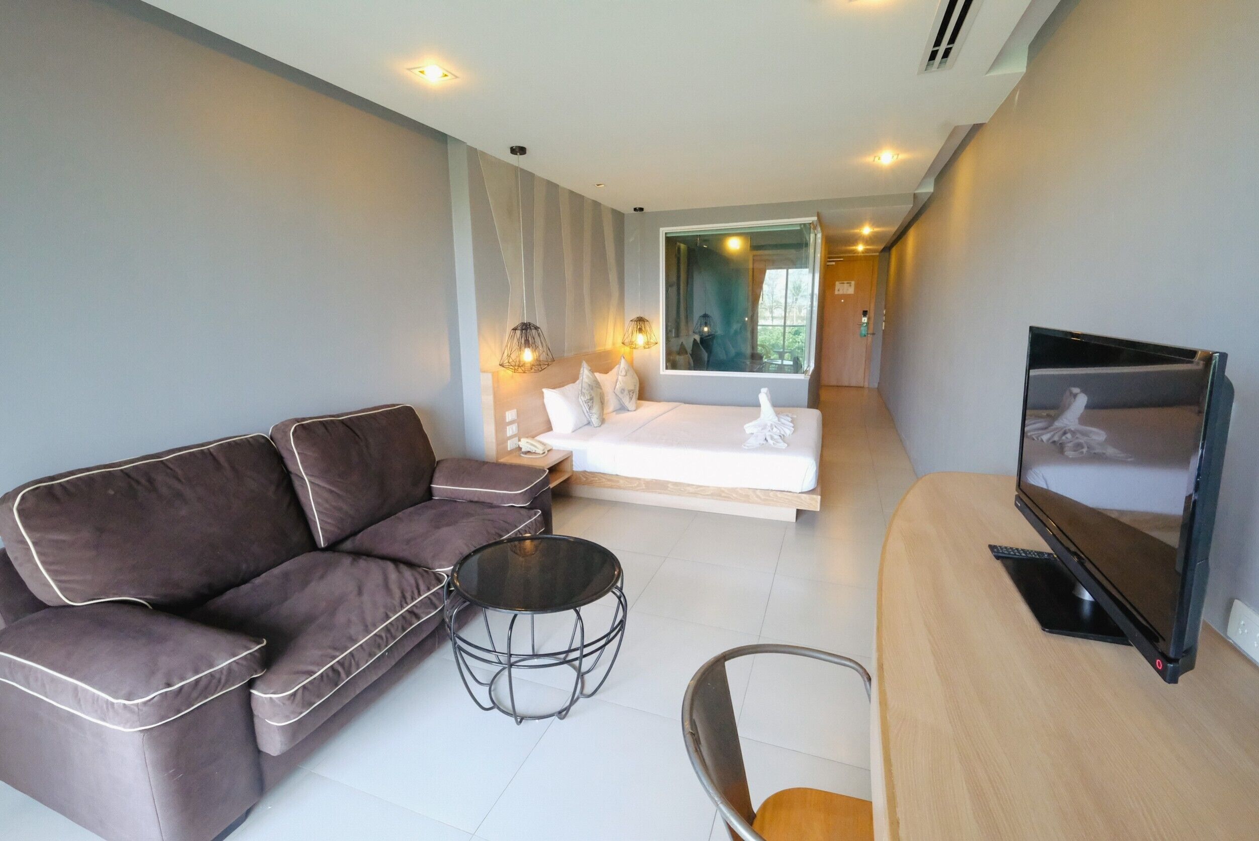 Hubtel Patong Suite