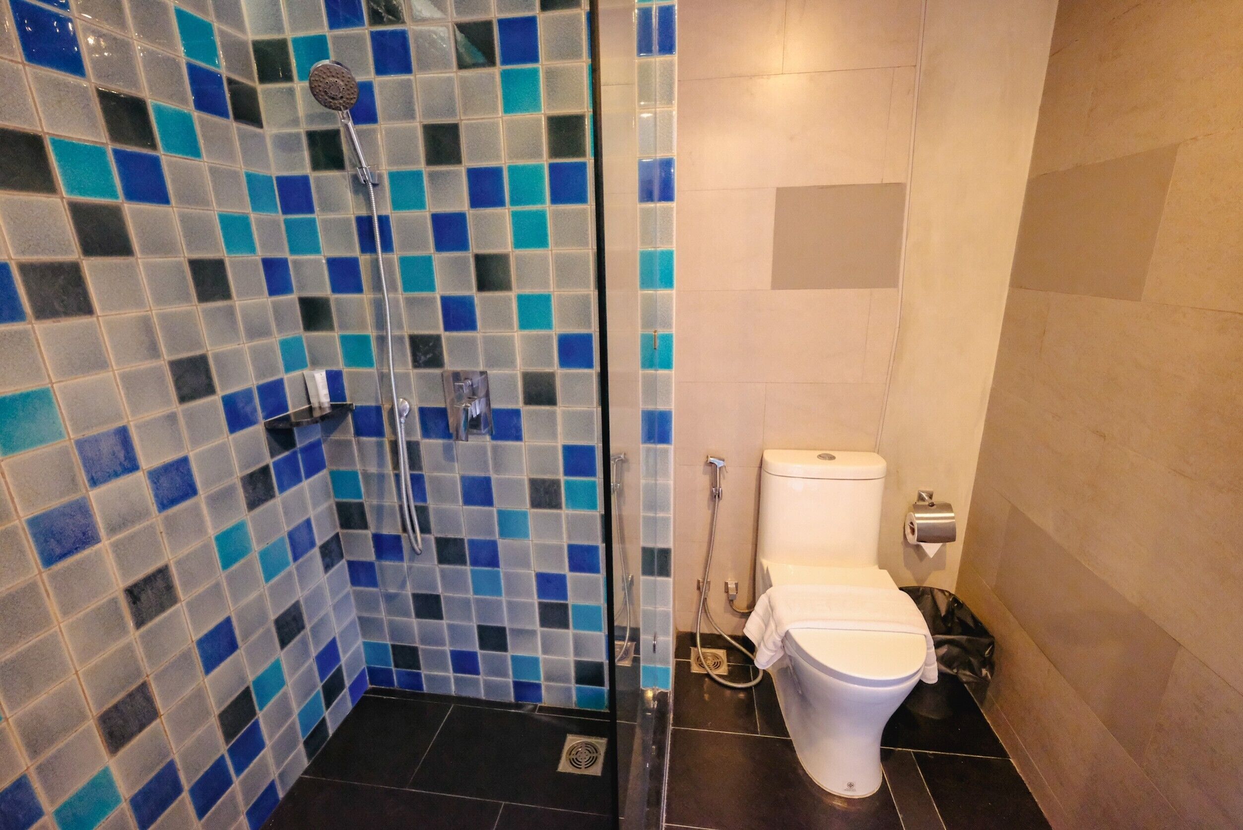 Hubtel Patong Suite