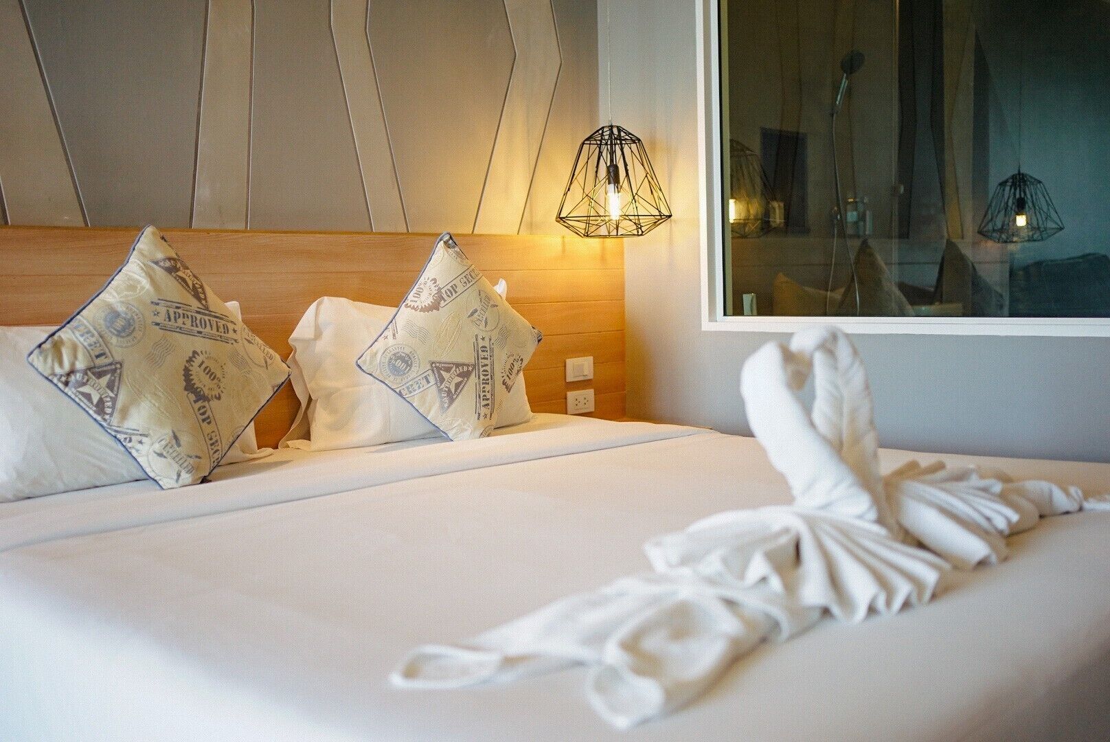 Hubtel Patong Suite