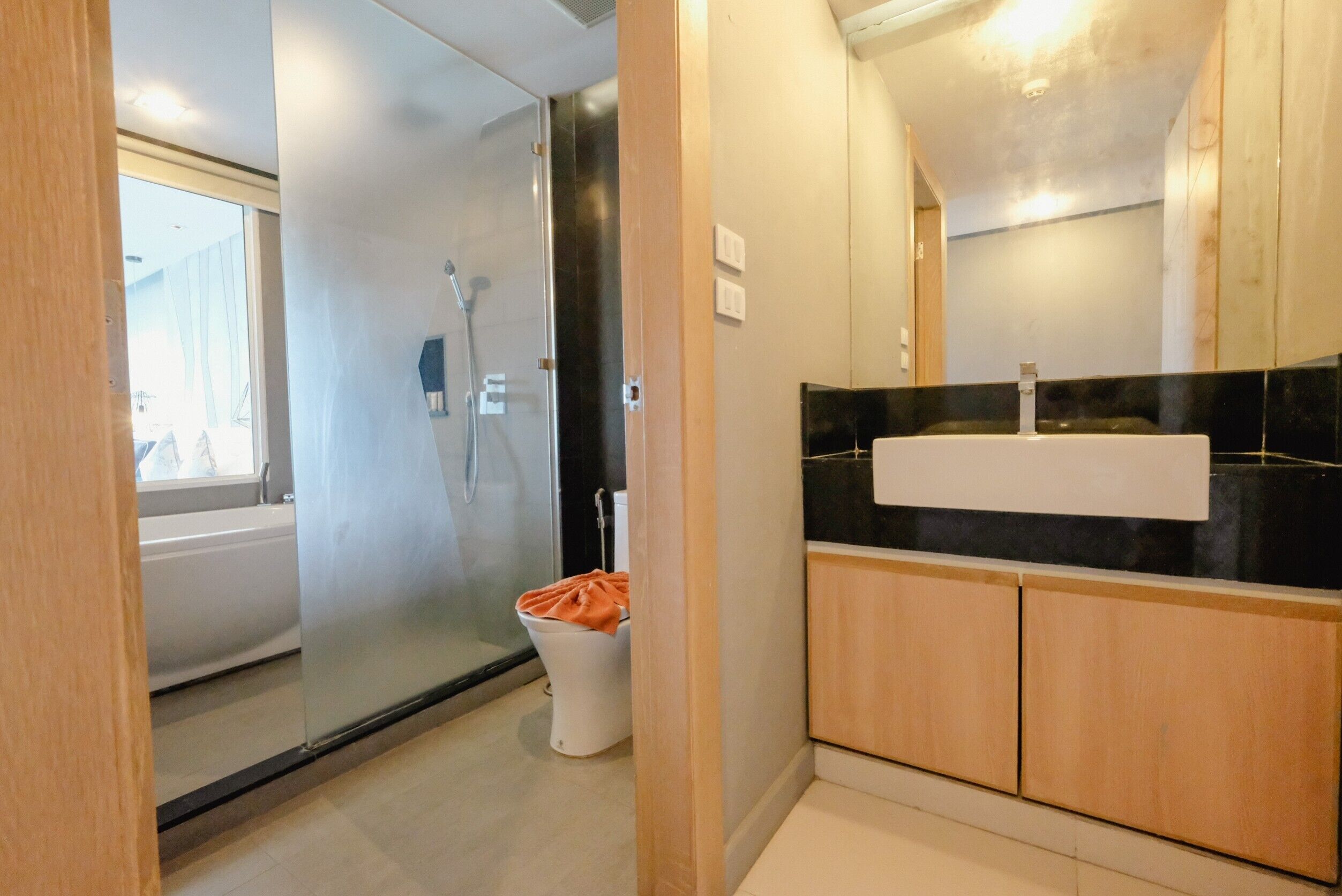 Hubtel Patong Suite