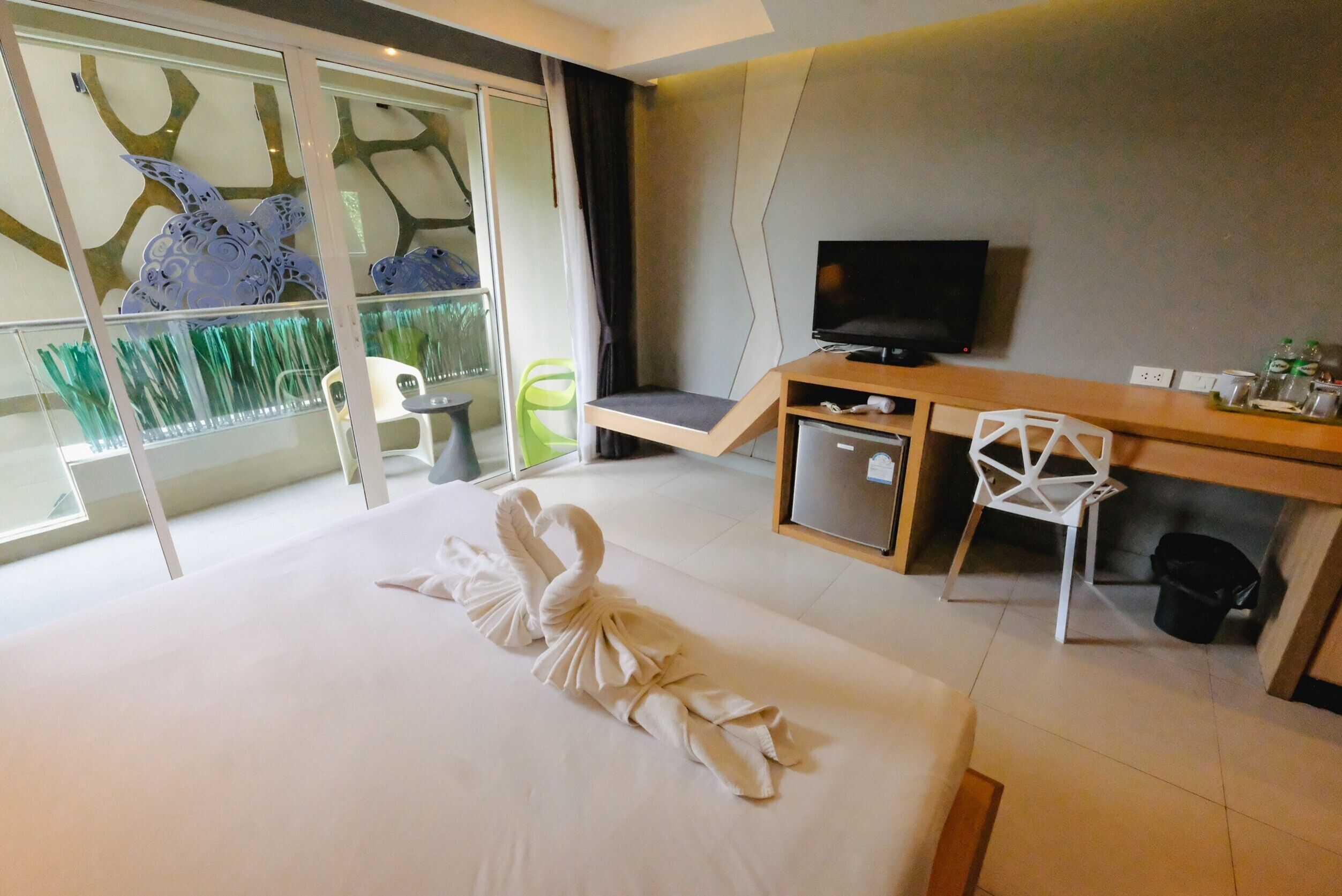 Hubtel Patong Suite