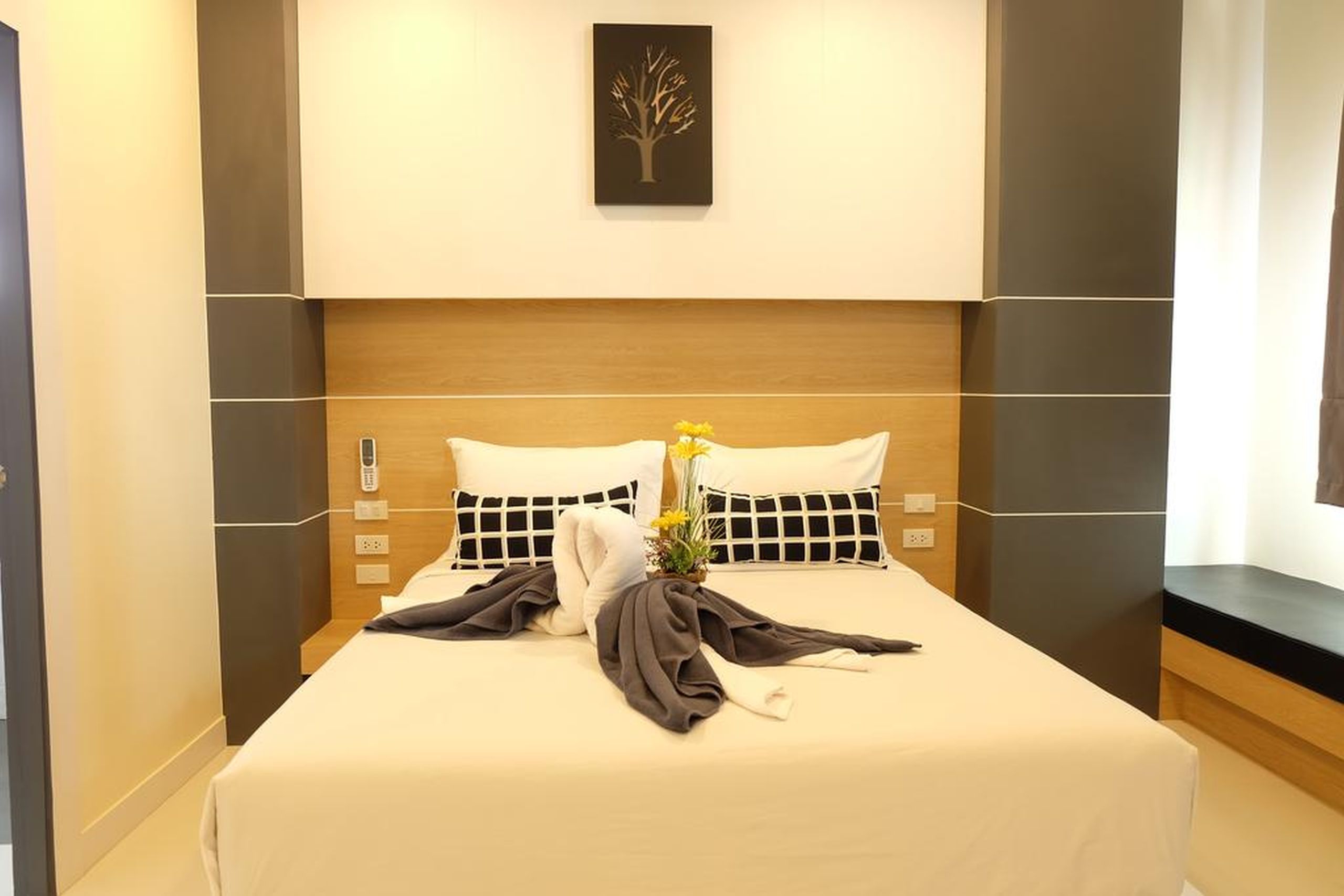 I Am Otel