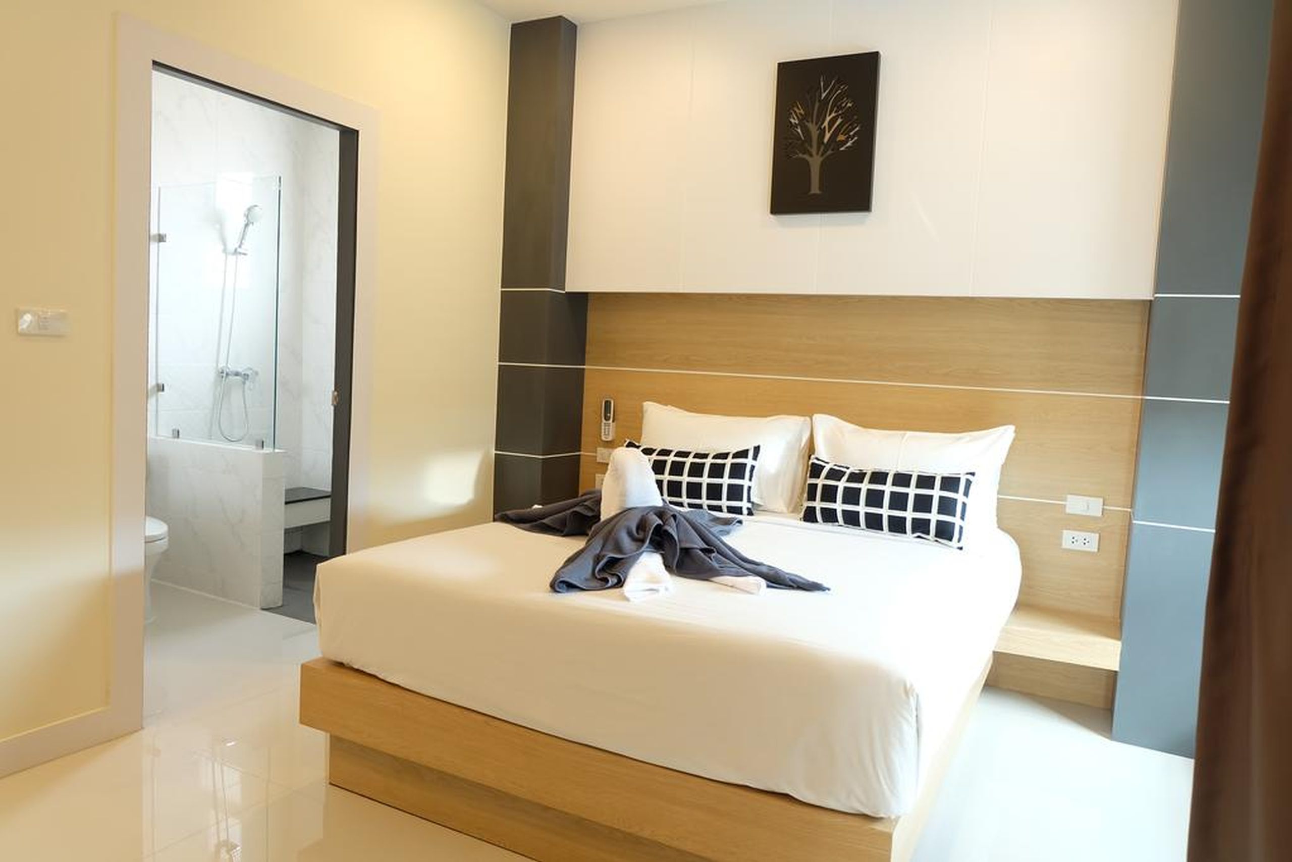 I Am Otel