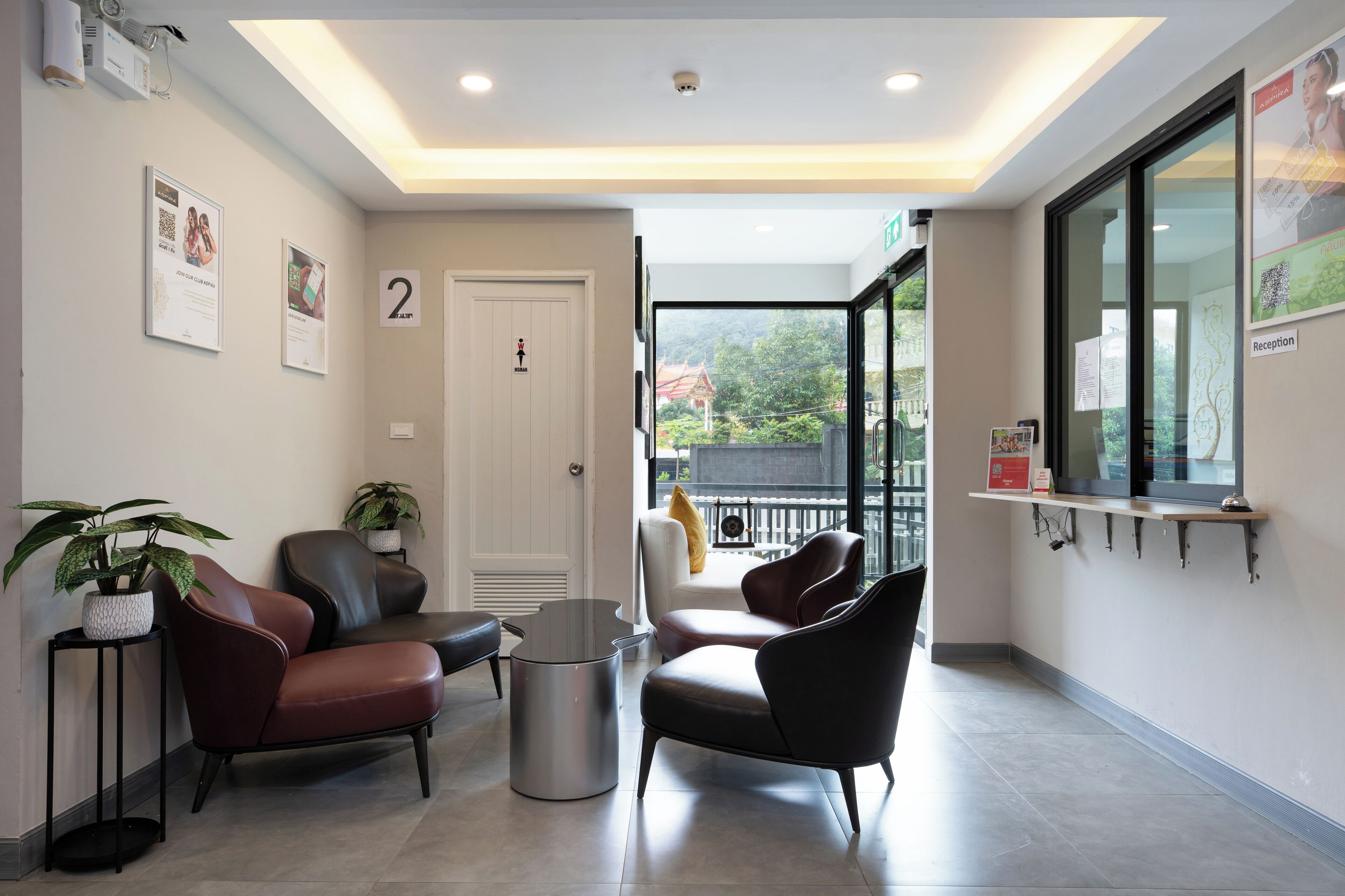 iCheck inn Darisa Patong