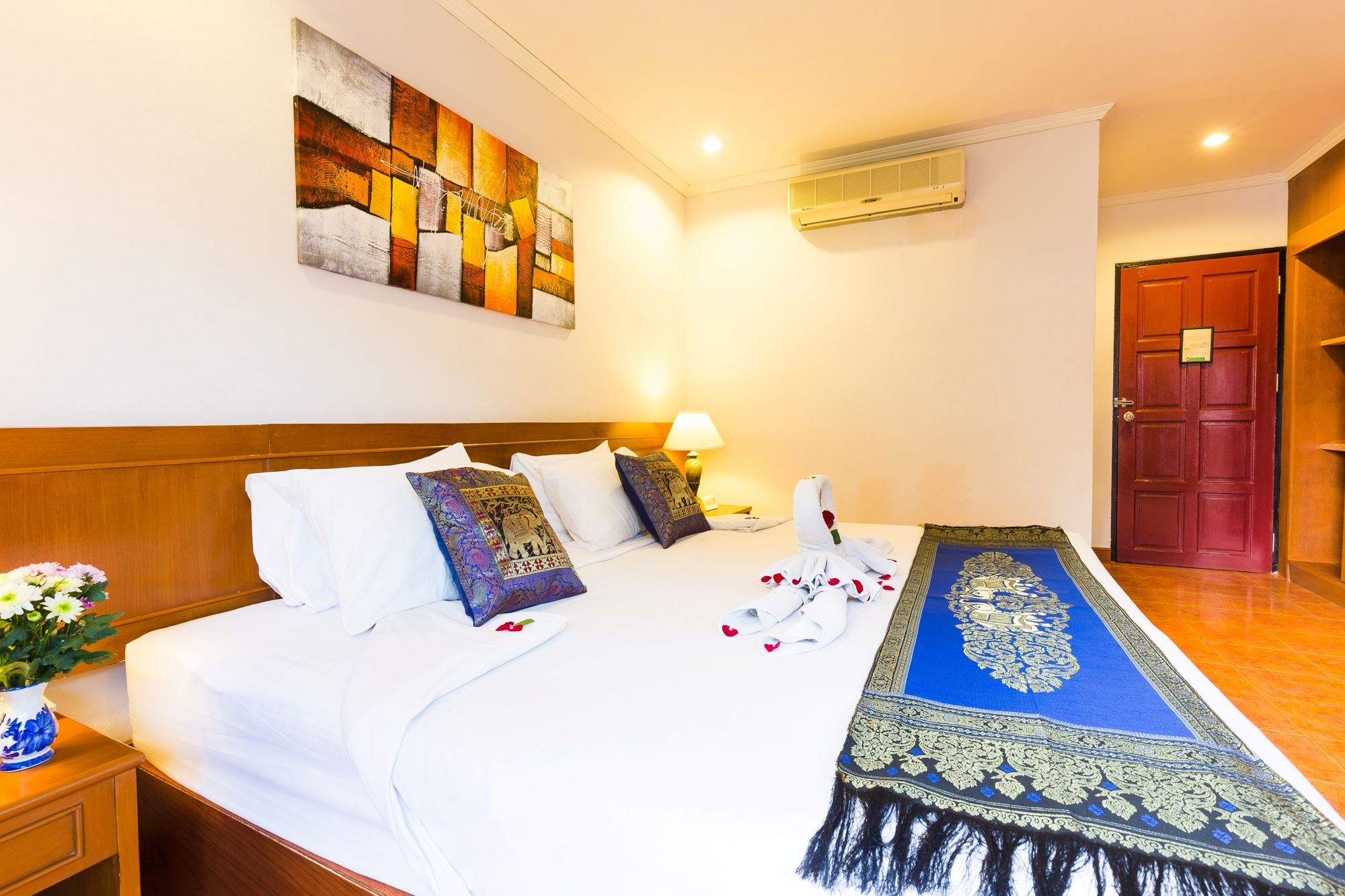 Happy Holiday Resort and Apartments Patong Beach