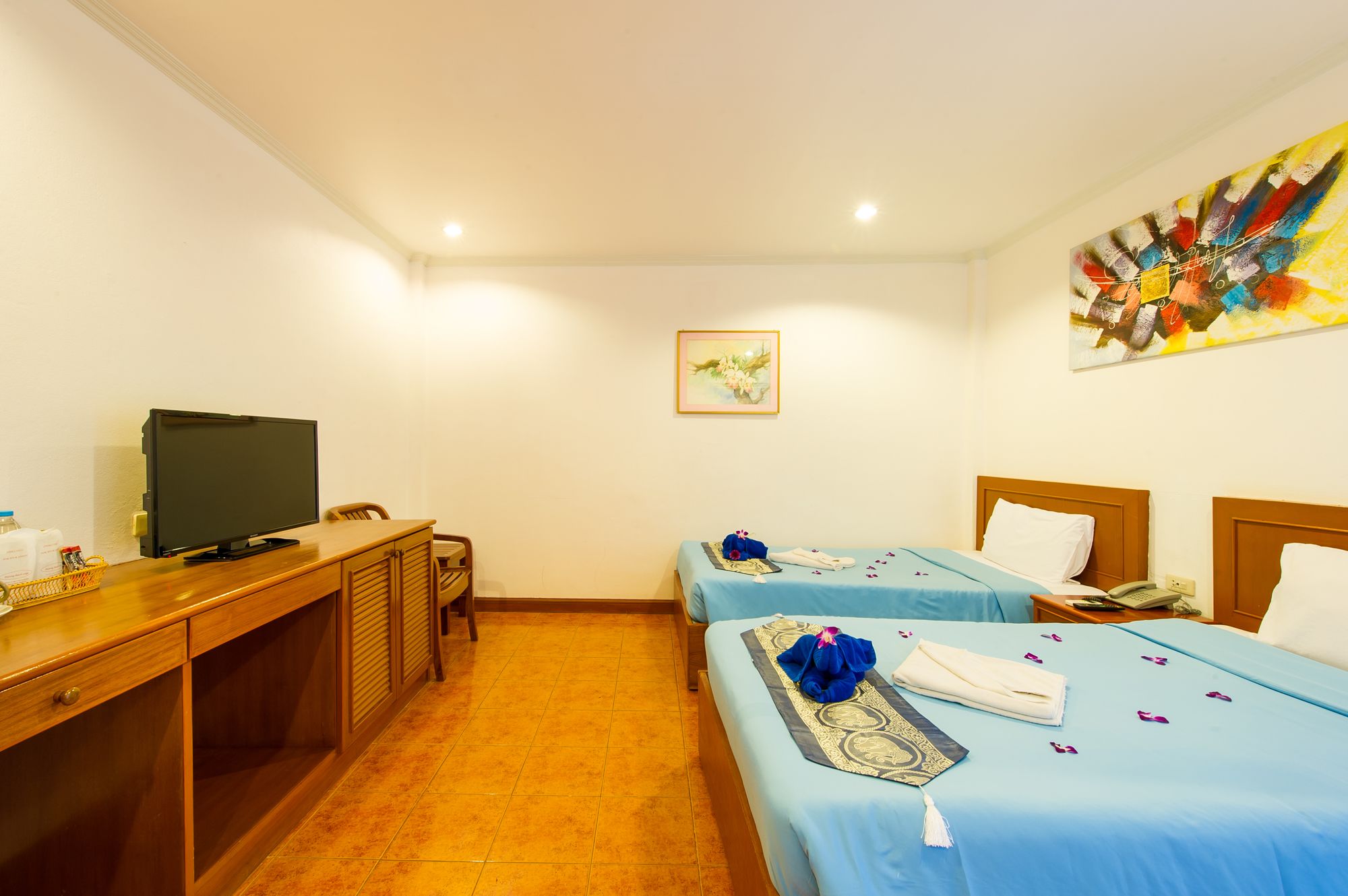 Happy Holiday Resort and Apartments Patong Beach