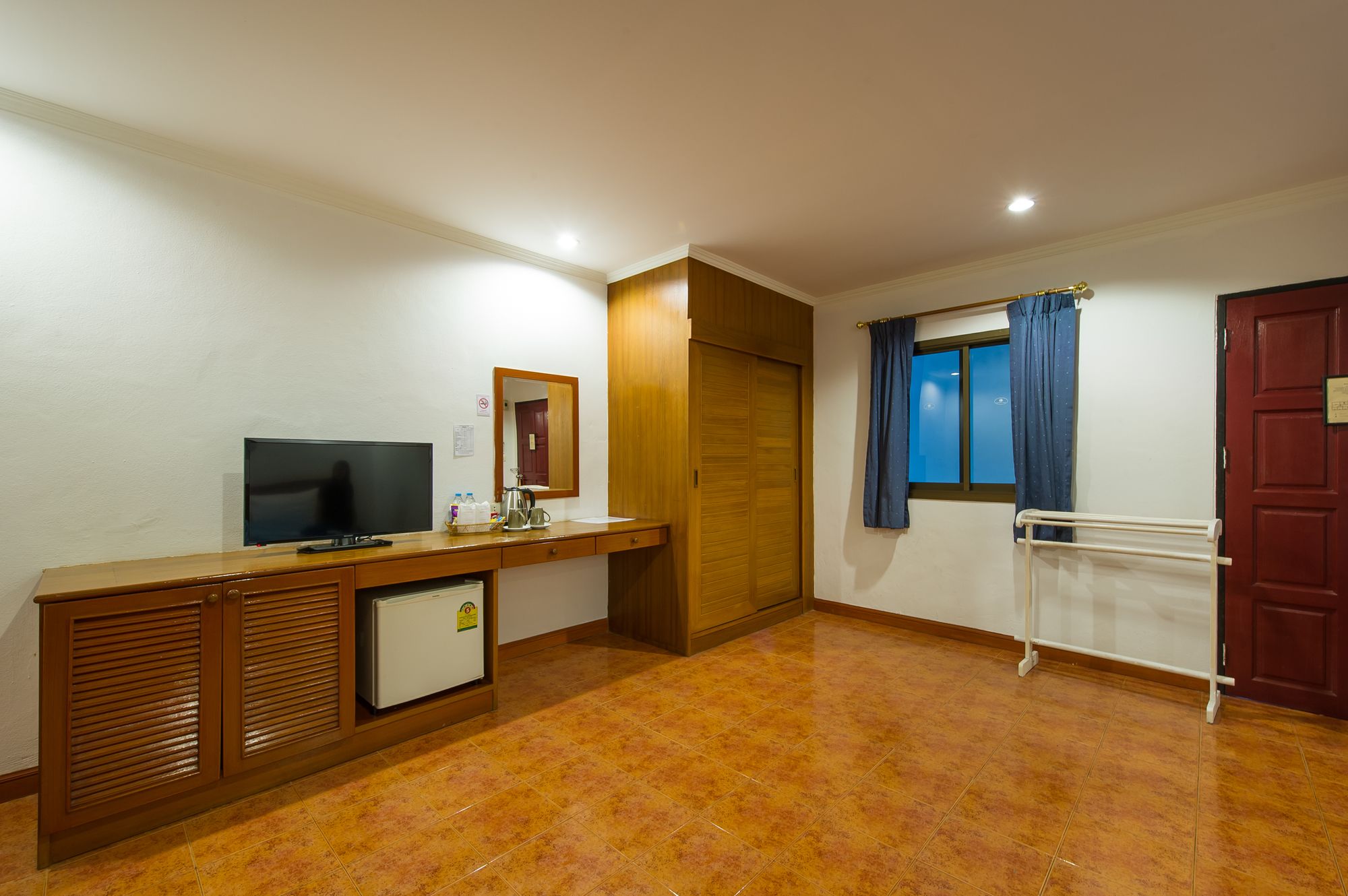 Happy Holiday Resort and Apartments Patong Beach