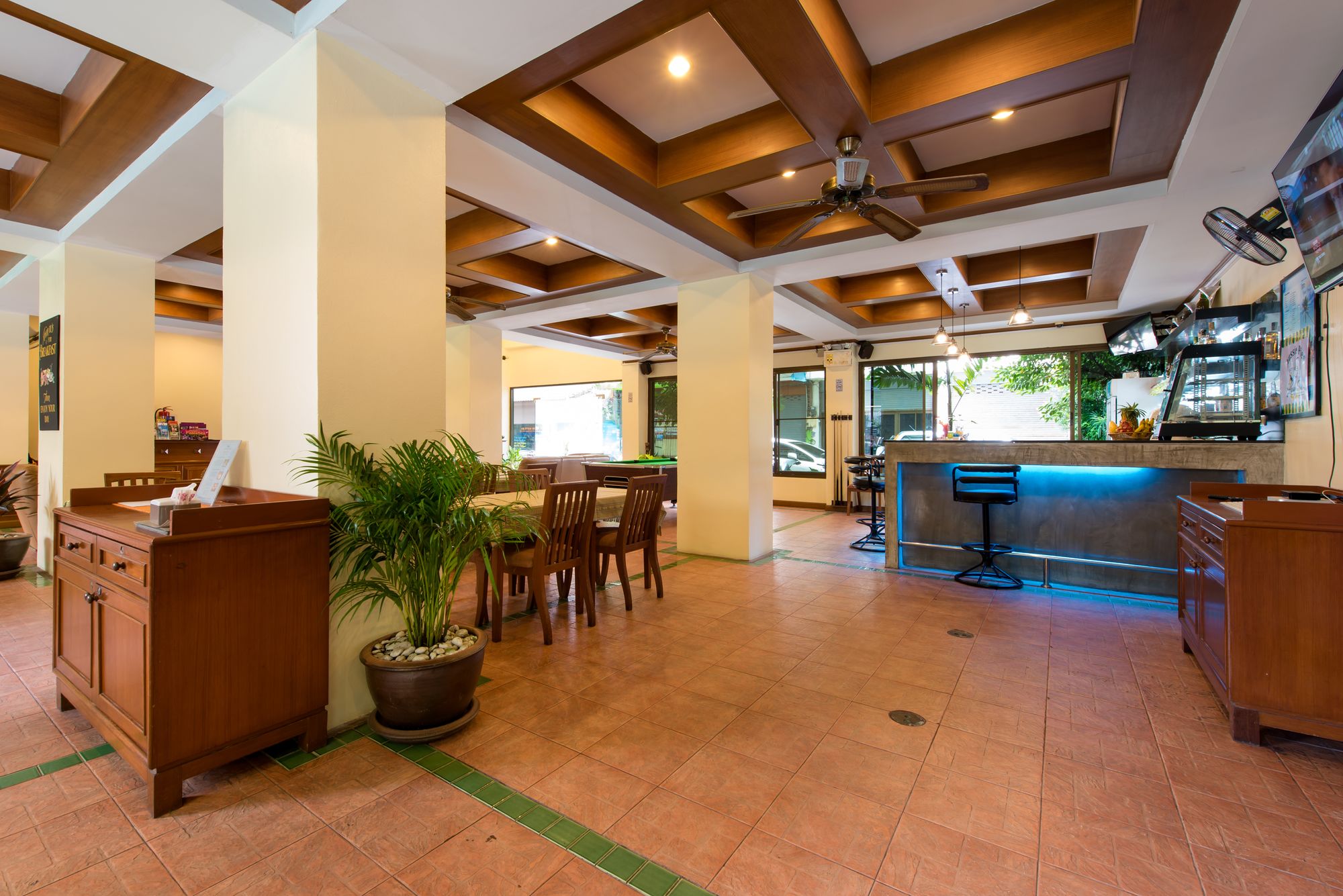Happy Holiday Resort and Apartments Patong Beach