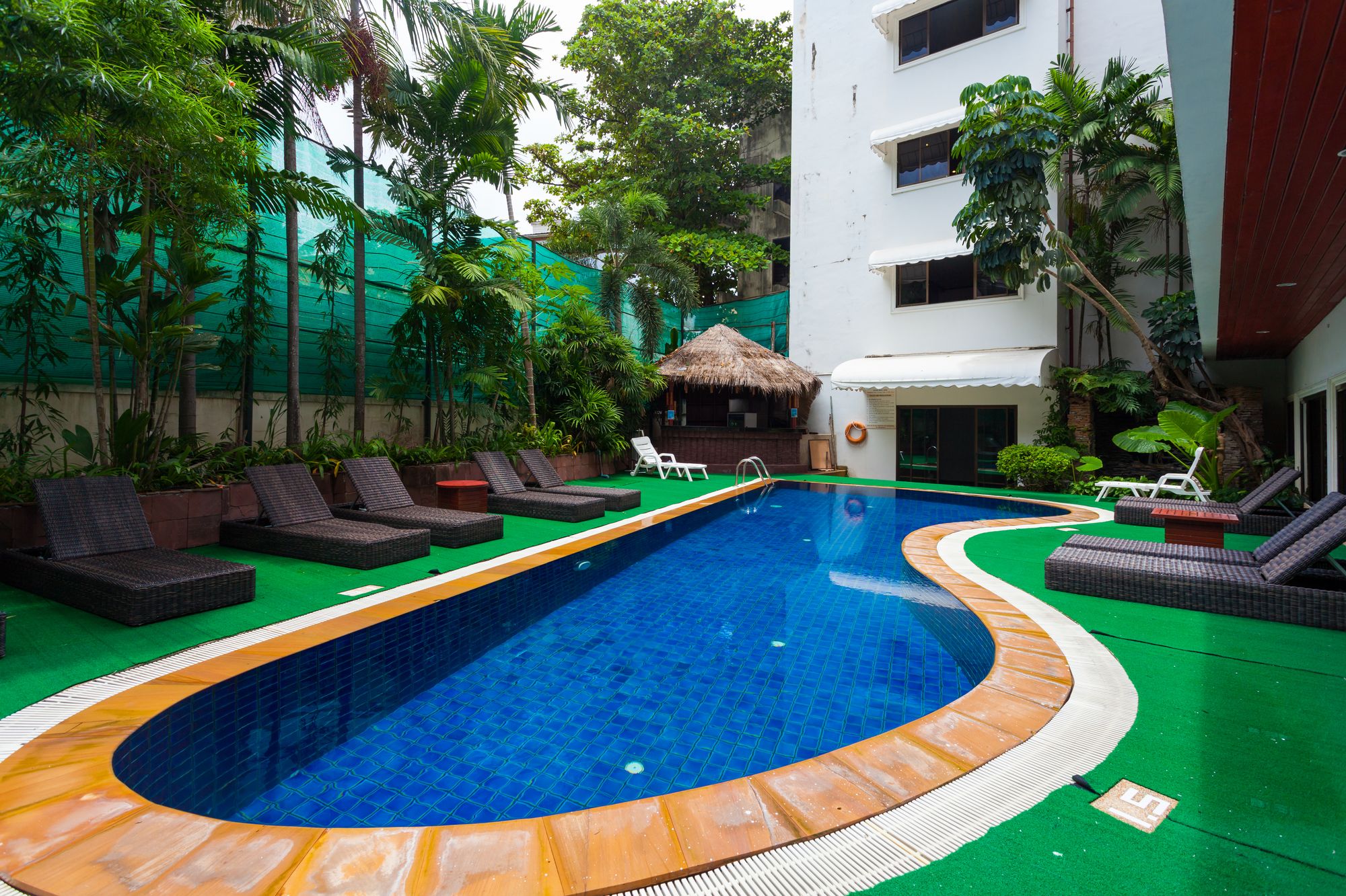 Happy Holiday Resort and Apartments Patong Beach