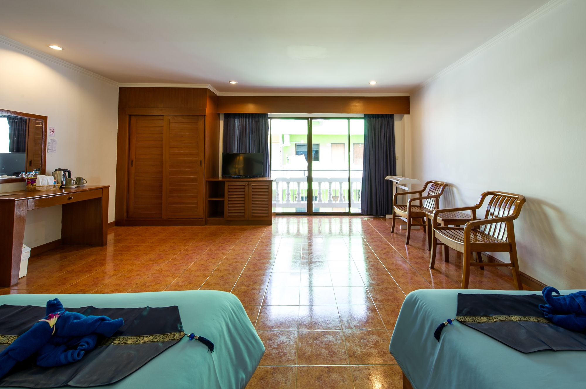 Happy Holiday Resort and Apartments Patong Beach