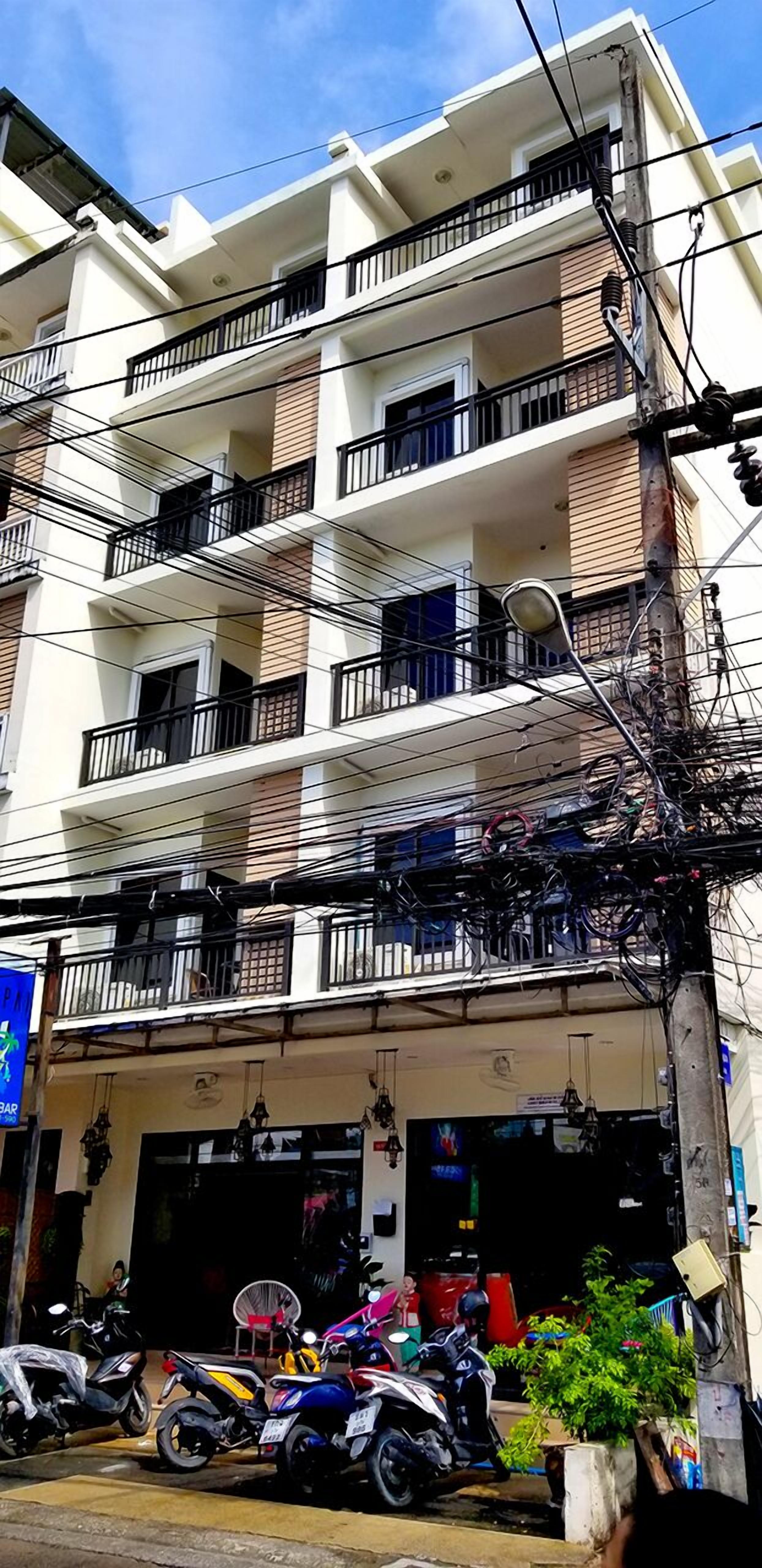 Kanpai Hotel