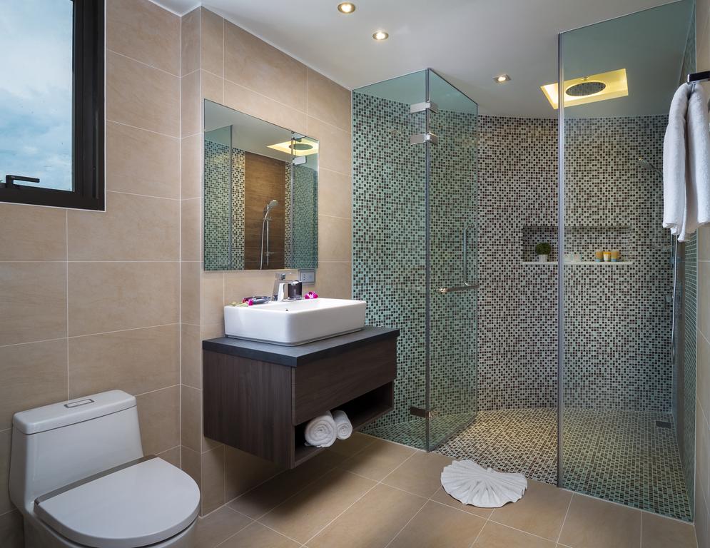 Lets Phuket @ Absolute Twin Sands Resort & Spa