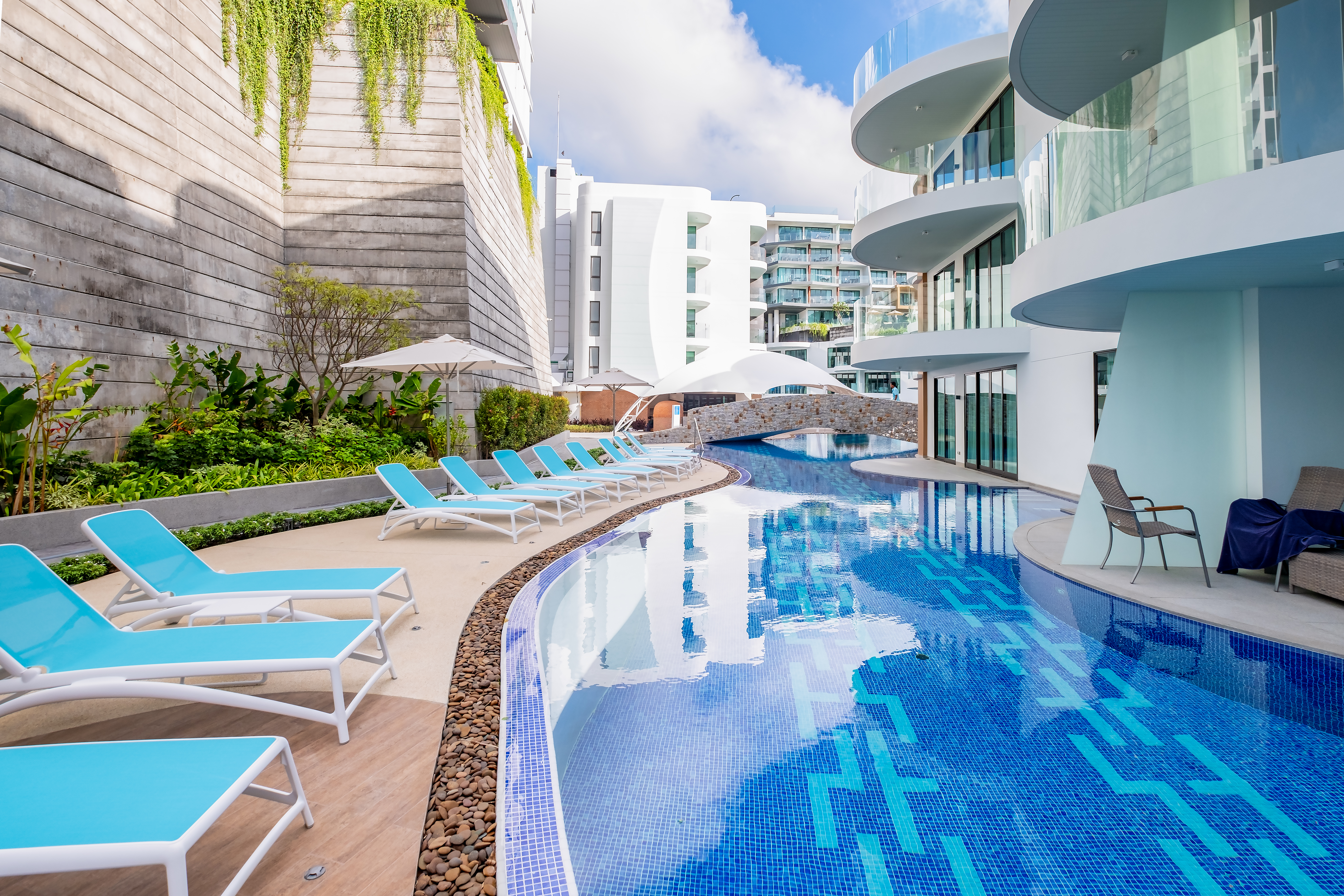 Lets Phuket @ Absolute Twin Sands Resort & Spa