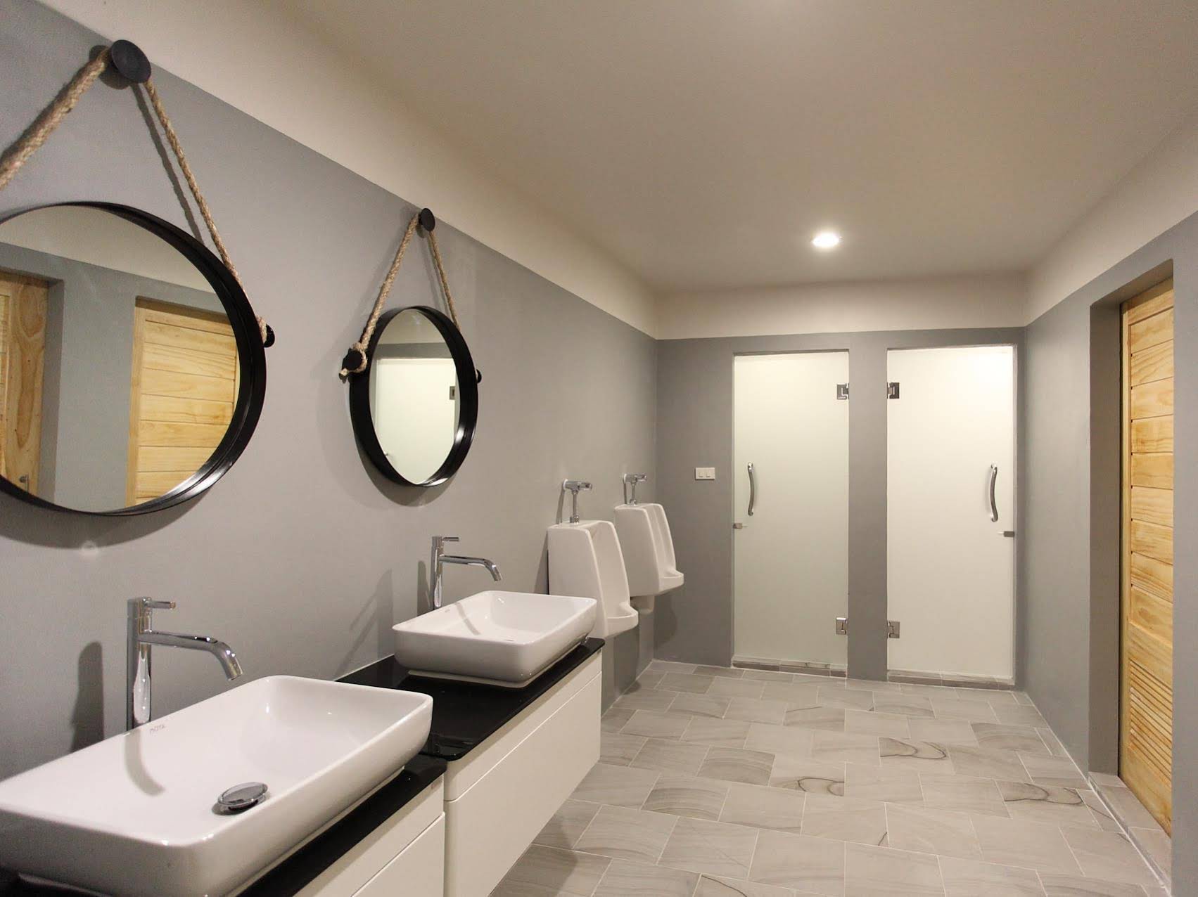 Lupta Hostel Patong