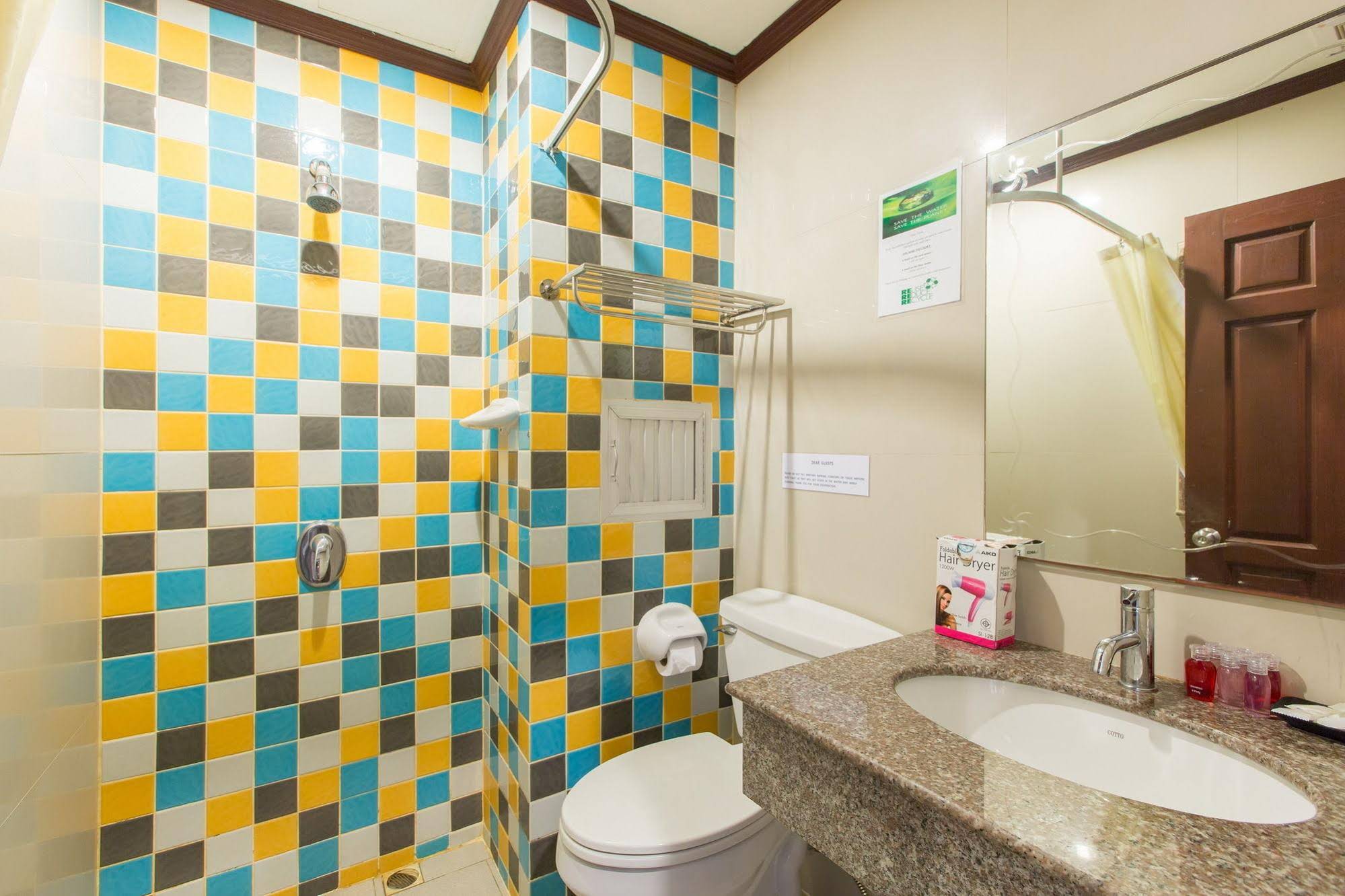 Marina Boutique Suites Guesthouse