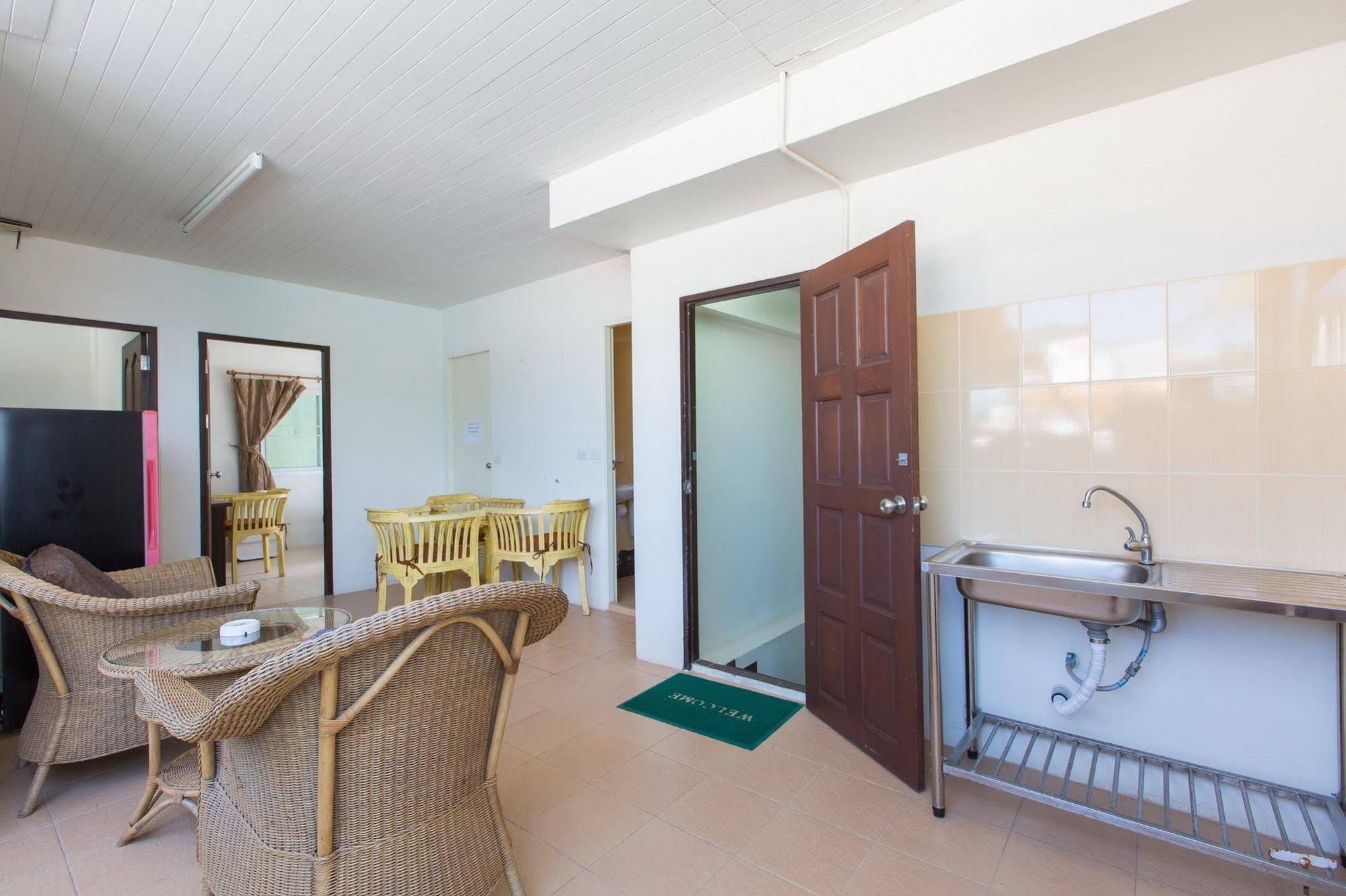 Marina Boutique Suites Guesthouse