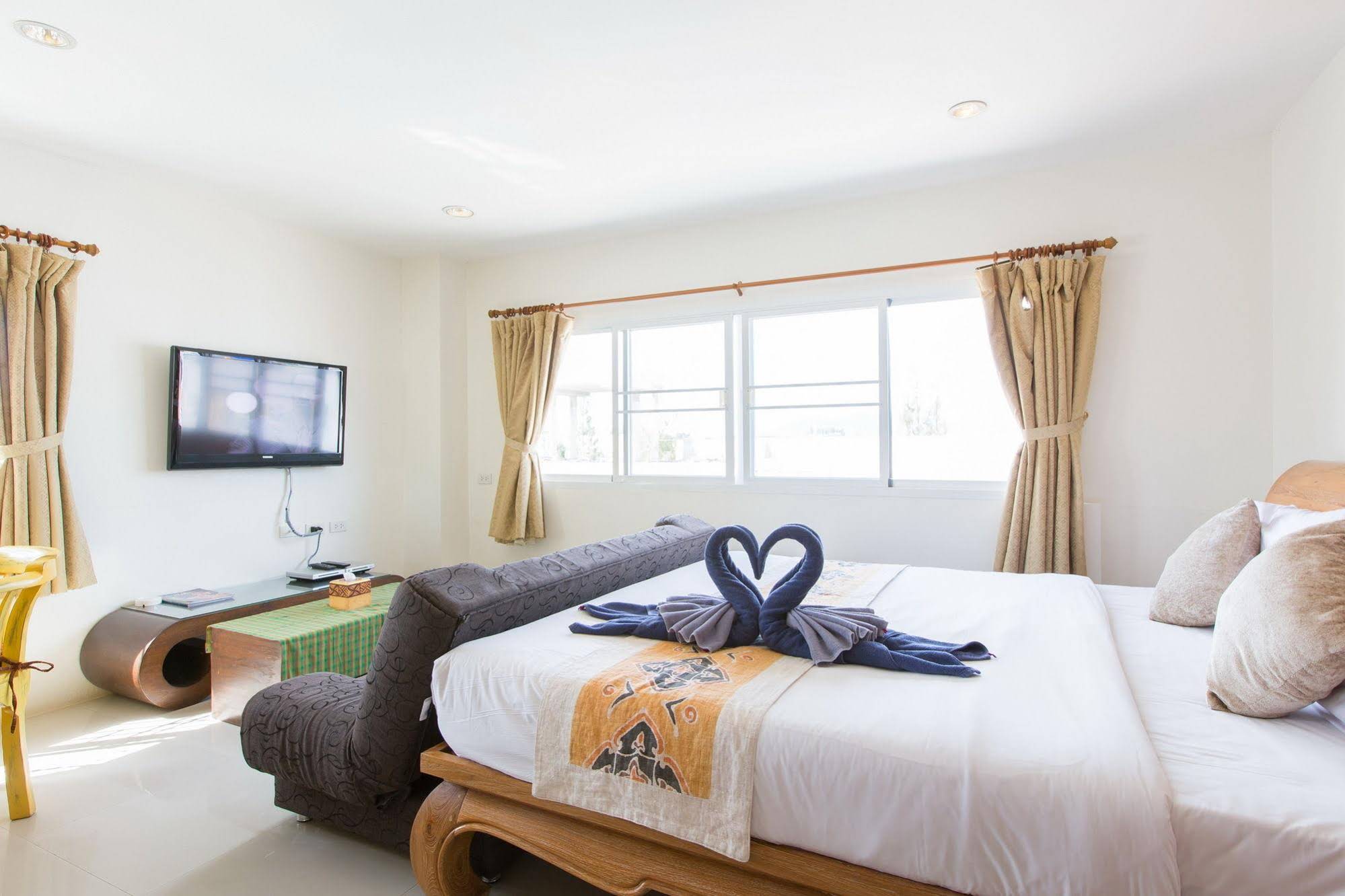 Marina Boutique Suites Guesthouse