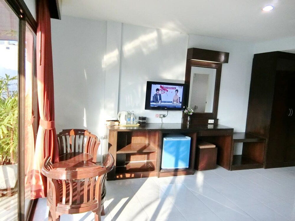 Marine Inn and Wanna House