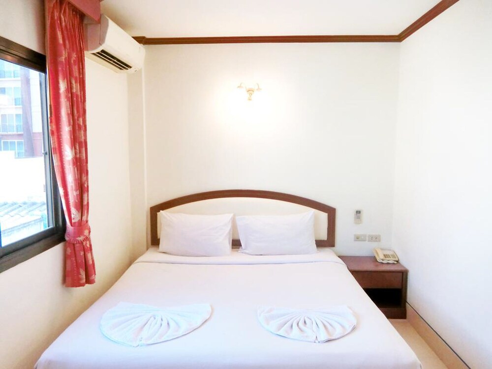 Marine Inn and Wanna House